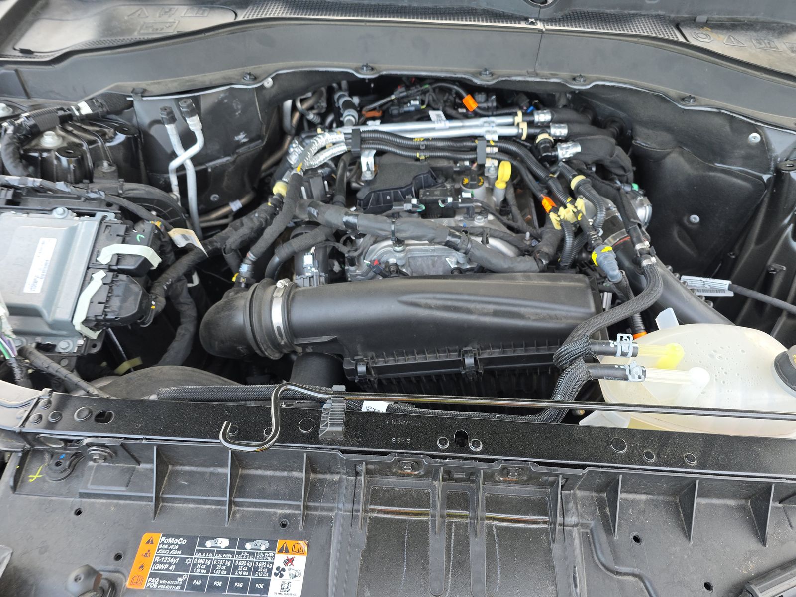 2025 Ford Explorer Active RWD