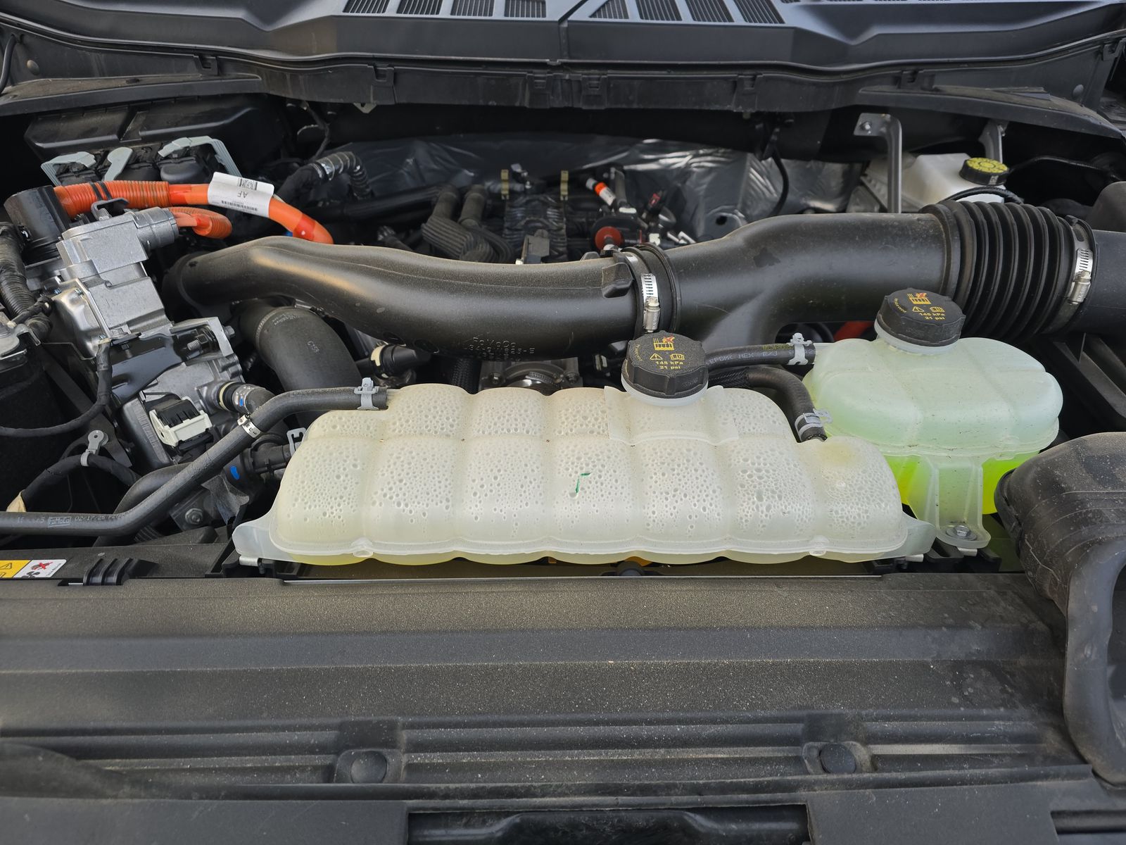 2025 Ford F-150 Hybrid XLT AWD