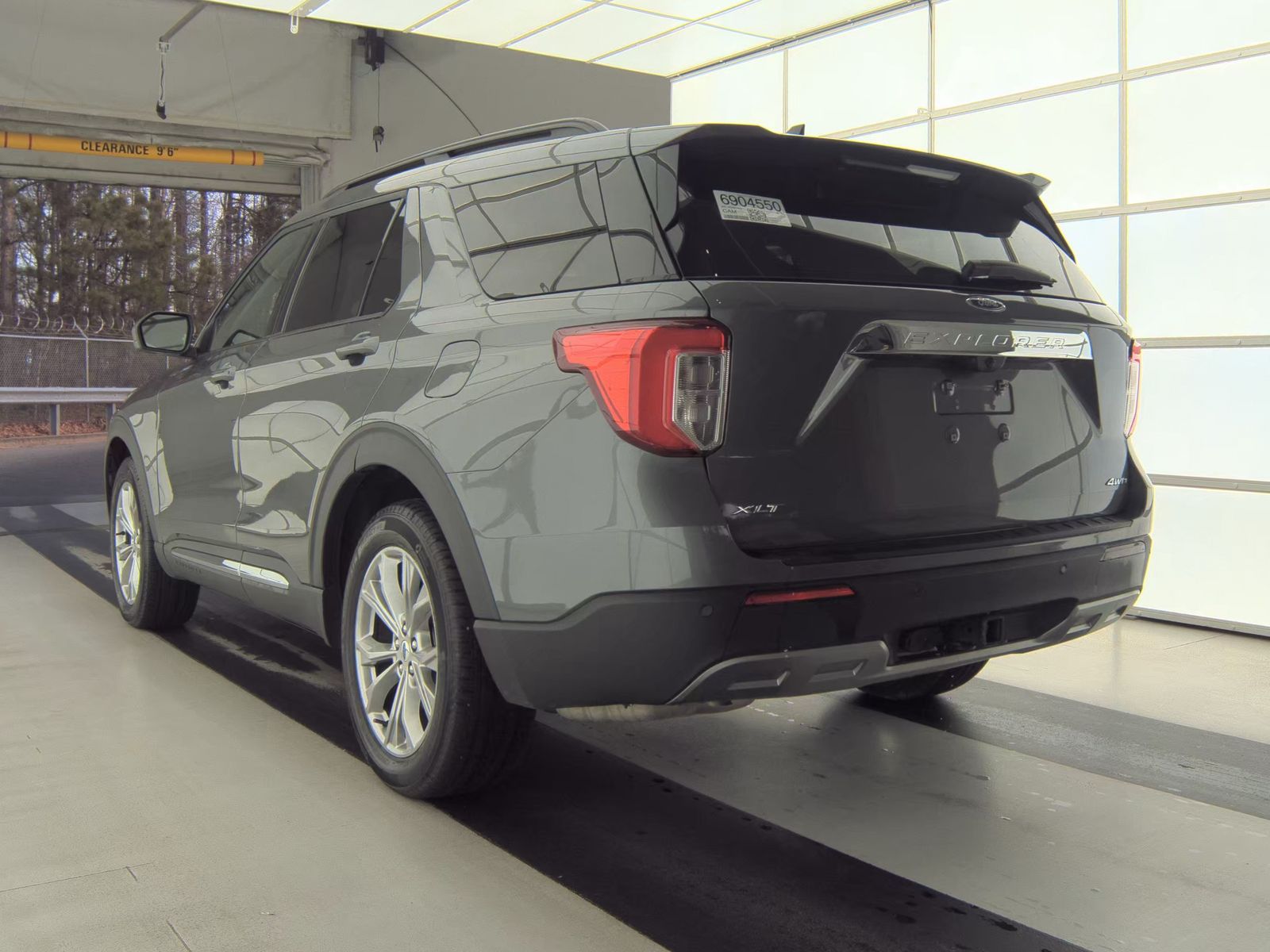 2024 Ford Explorer XLT AWD