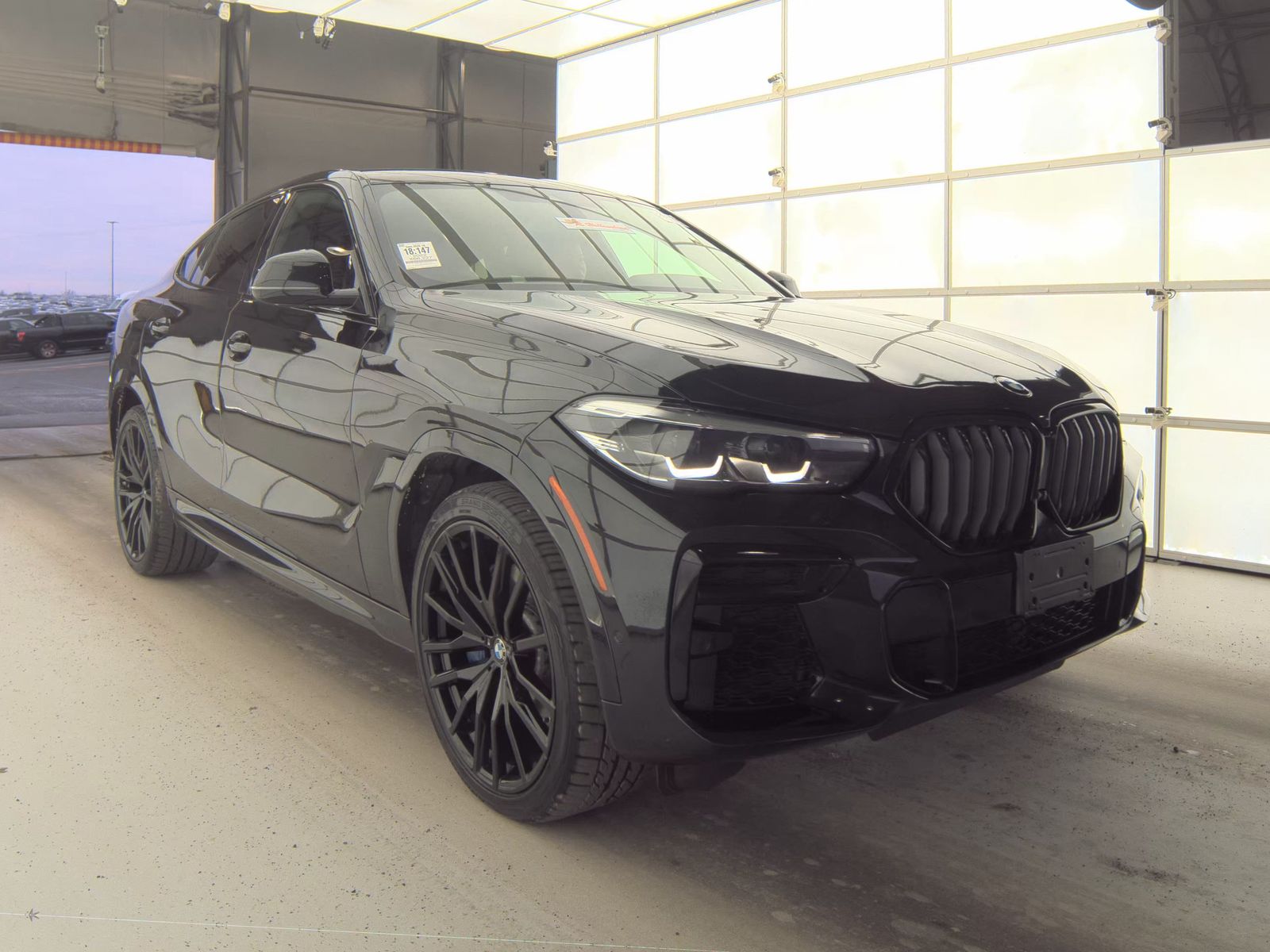 2022 BMW X6 xDrive40i AWD