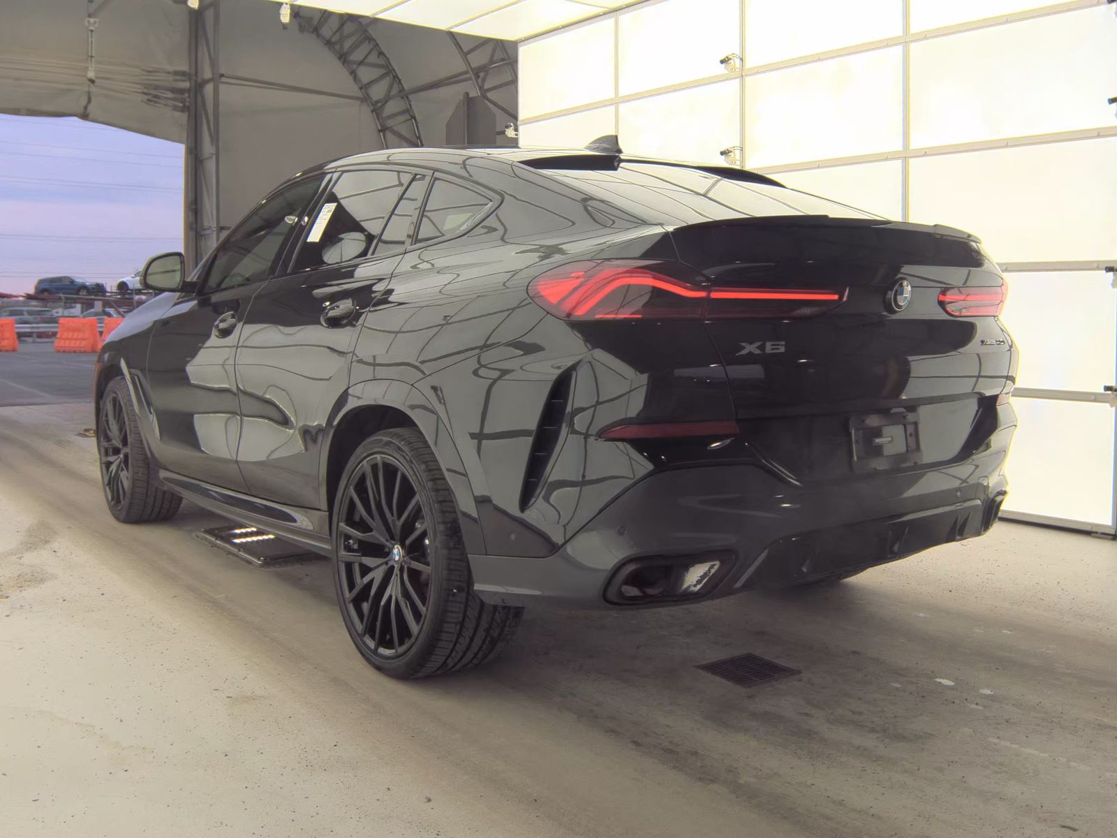 2022 BMW X6 xDrive40i AWD