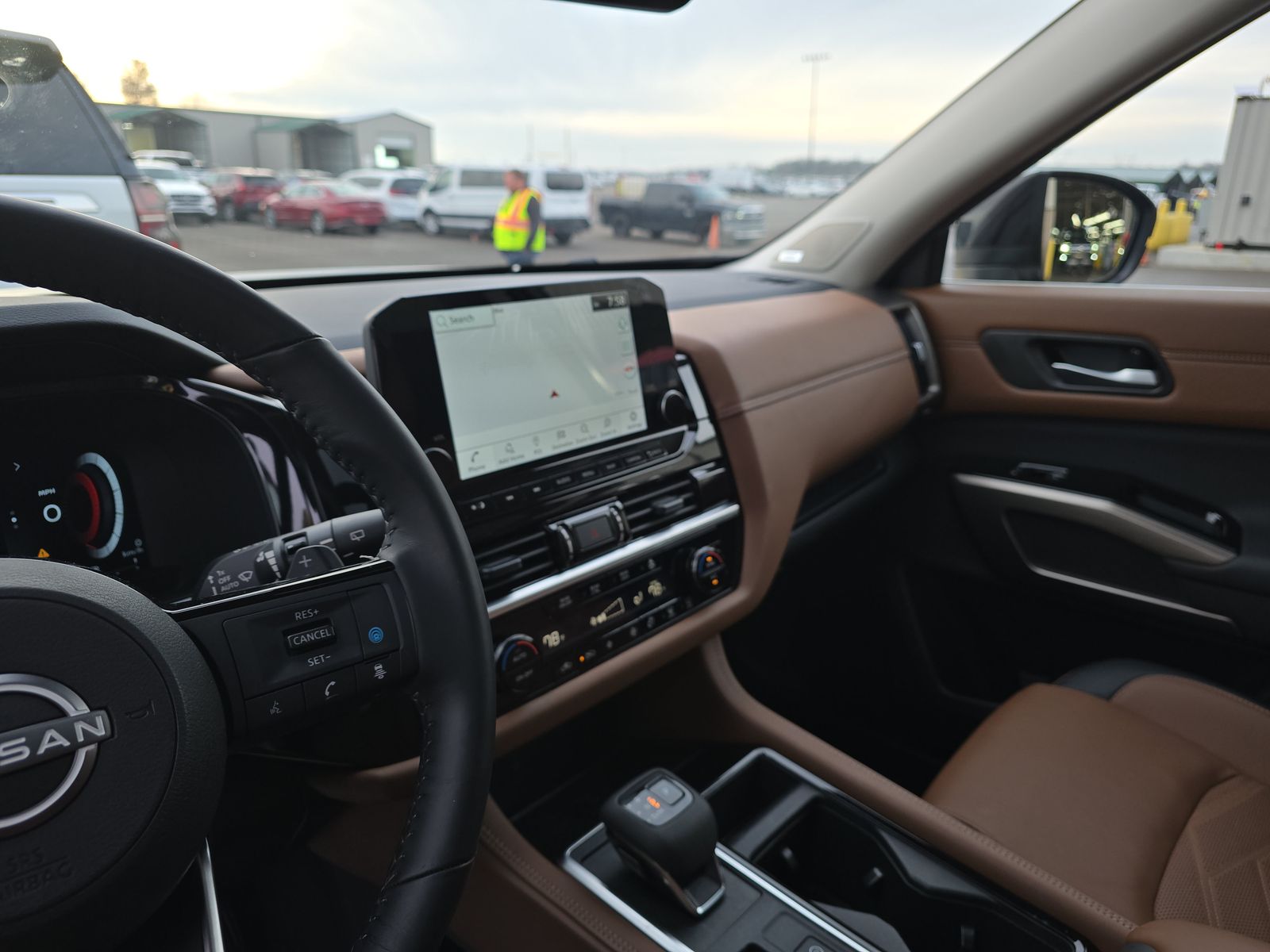 2025 Nissan Pathfinder Platinum AWD