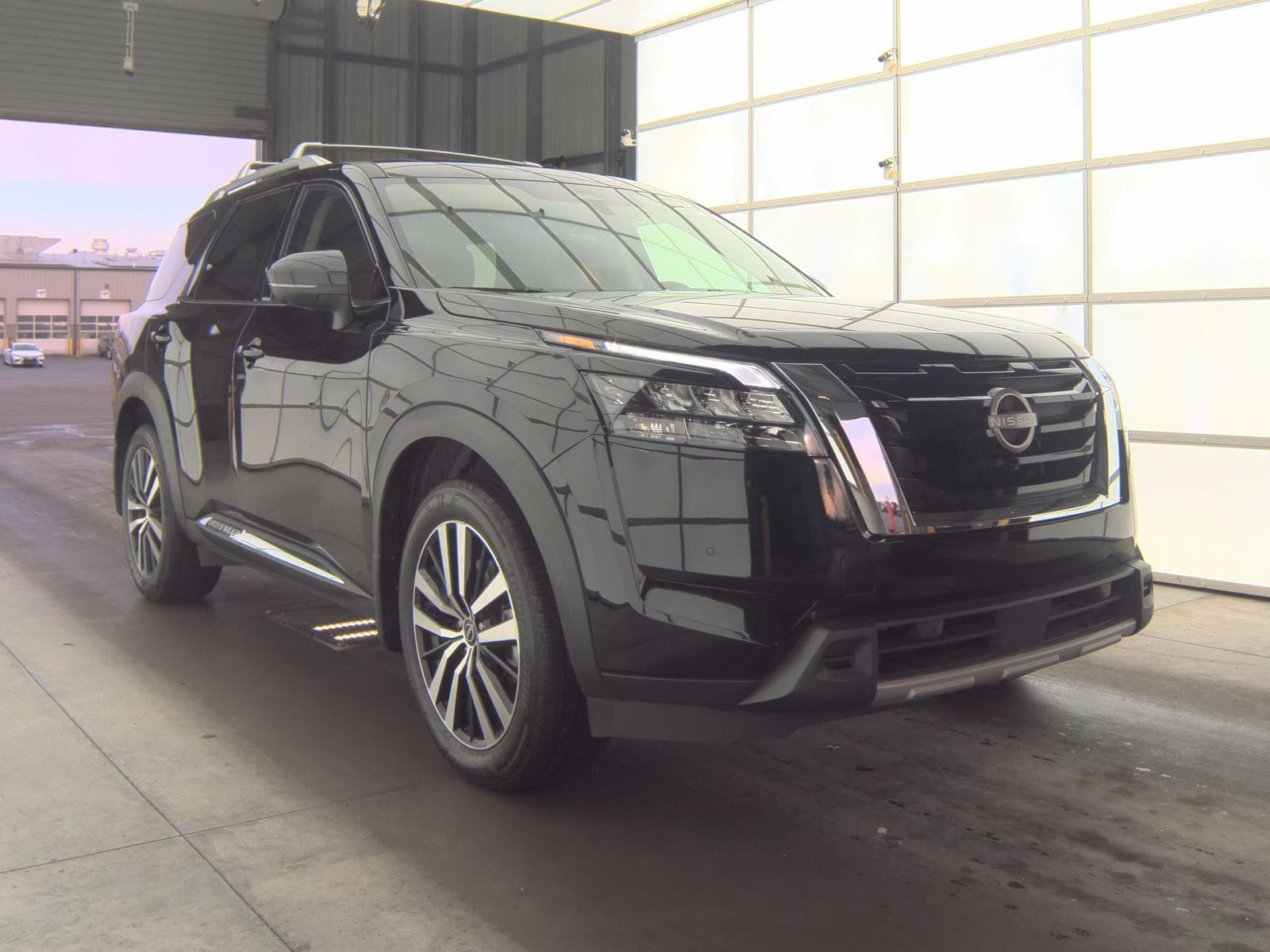 2025 Nissan Pathfinder Platinum AWD