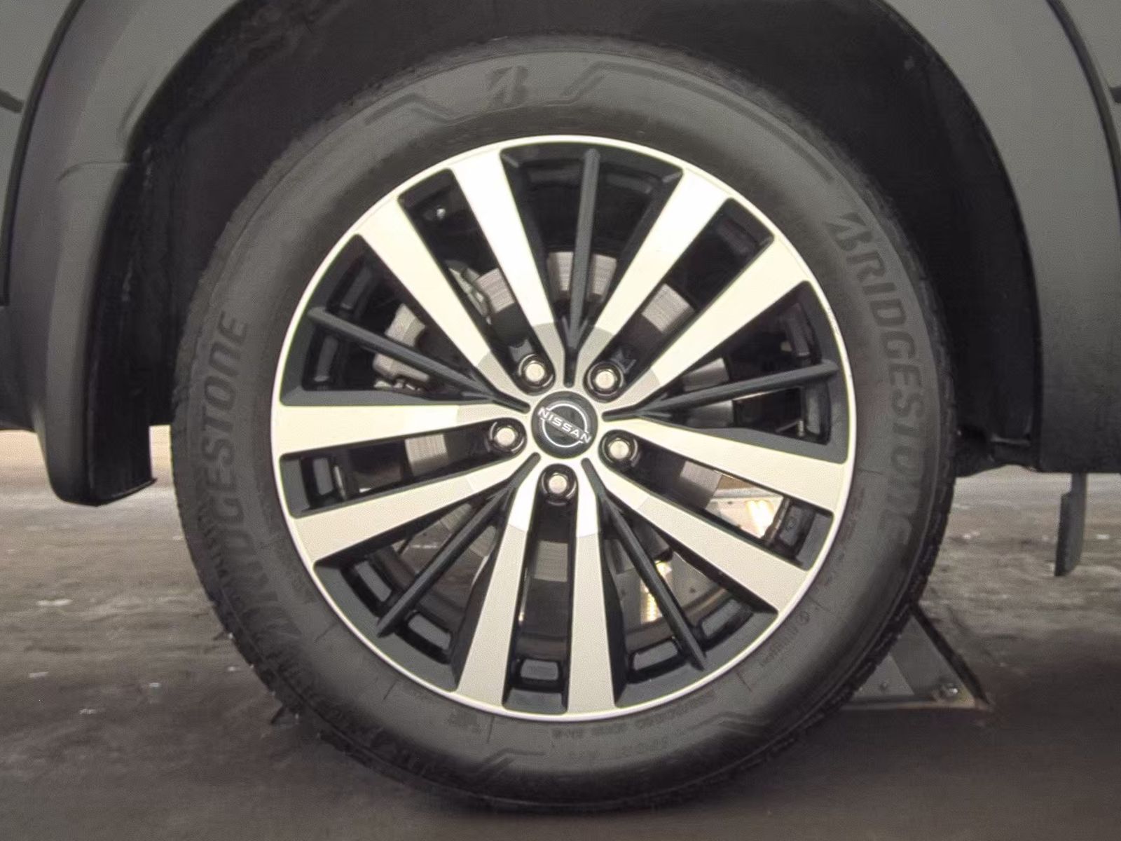 2025 Nissan Pathfinder Platinum AWD