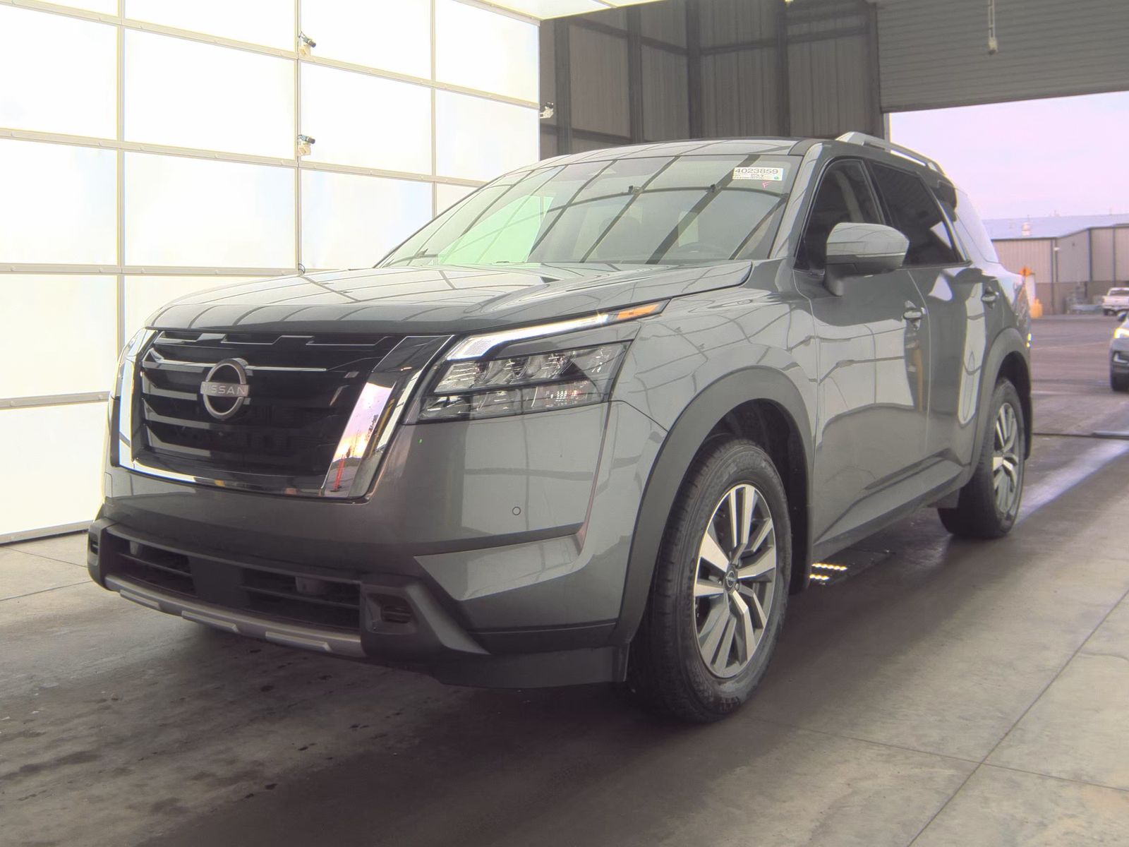 2025 Nissan Pathfinder SL AWD