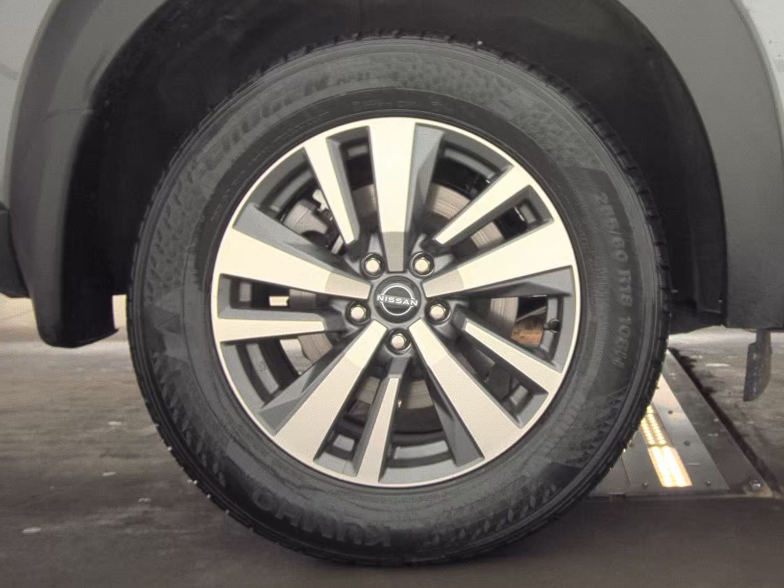 2025 Nissan Pathfinder SL AWD