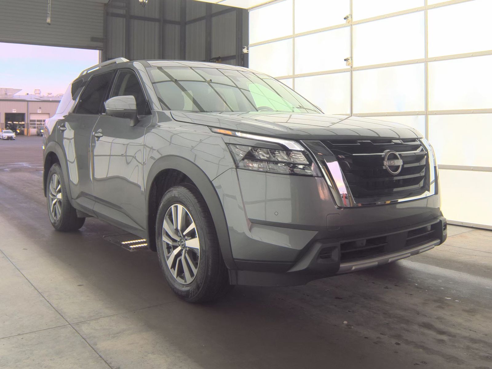 2025 Nissan Pathfinder SL AWD