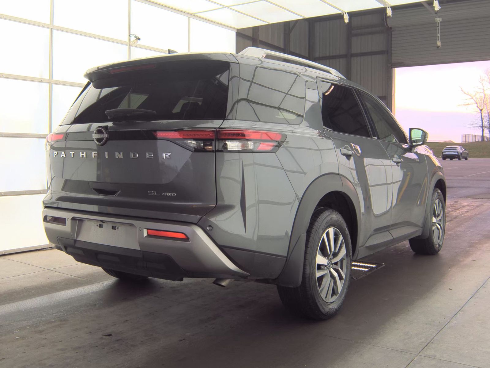 2025 Nissan Pathfinder SL AWD