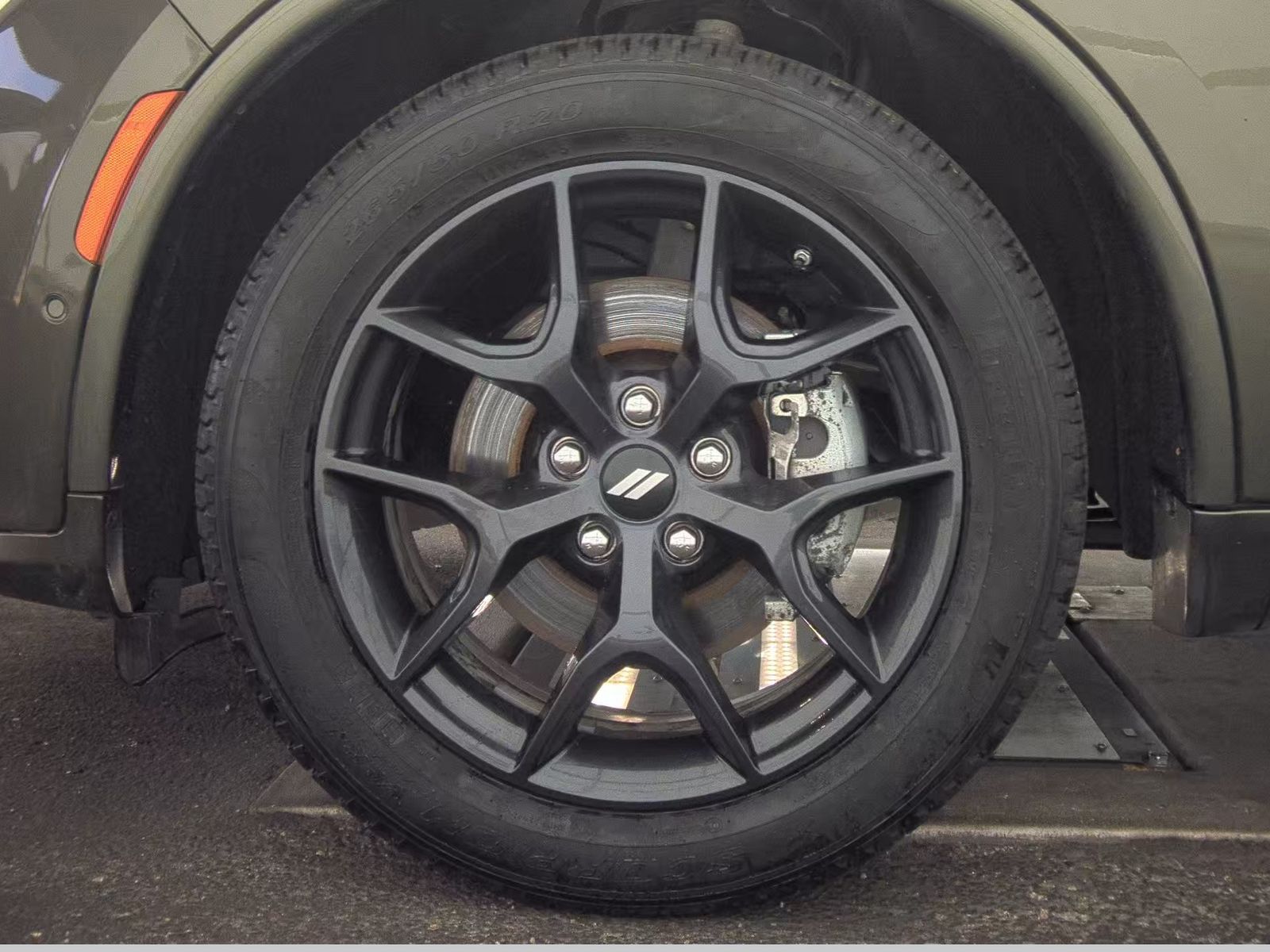 DODGE GT HEMI V8 - 10