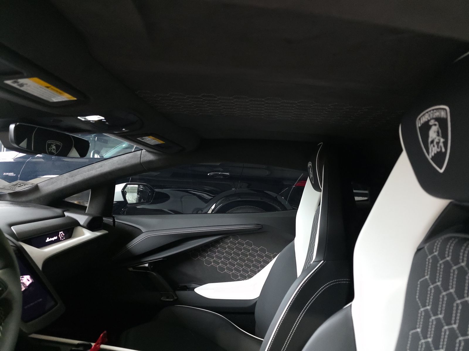 2024 Lamborghini Revuelto Base AWD