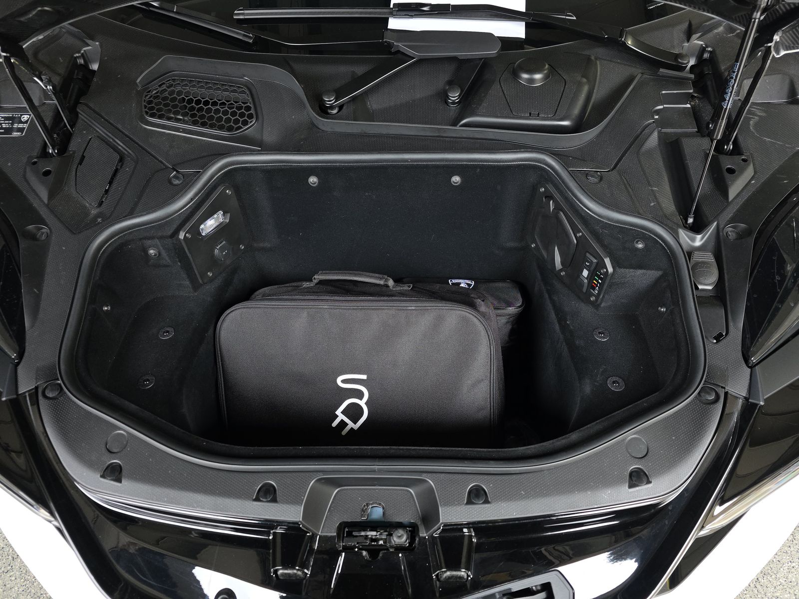 2024 Lamborghini Revuelto Base AWD