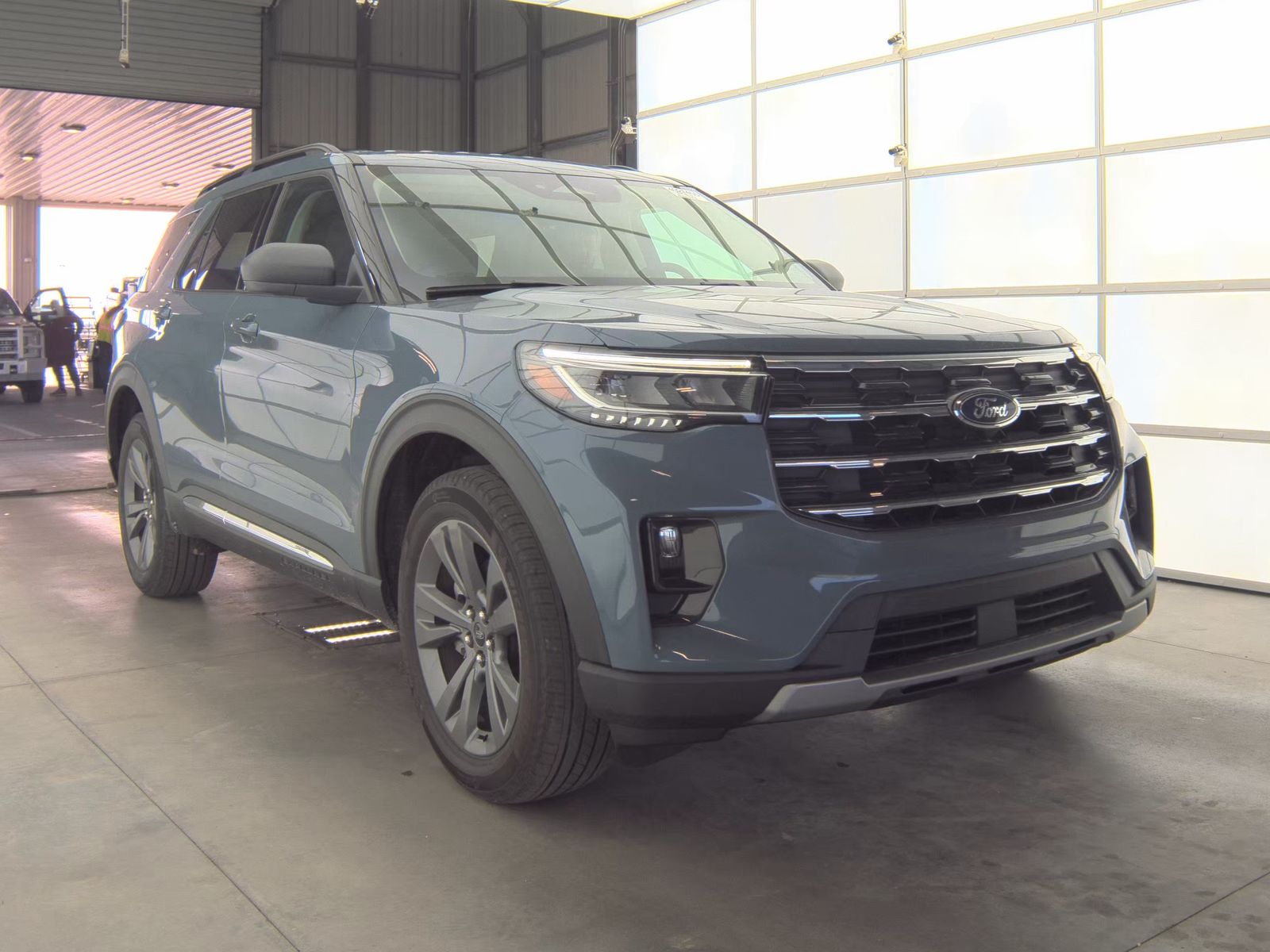 2025 Ford Explorer Active AWD