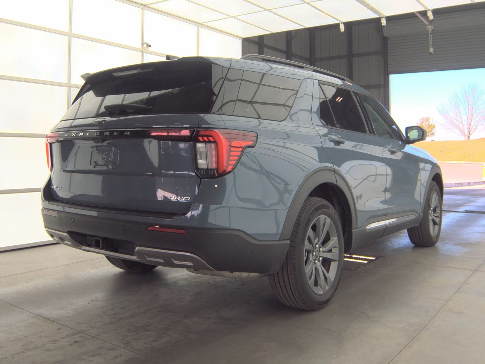 2025 Ford Explorer Active AWD