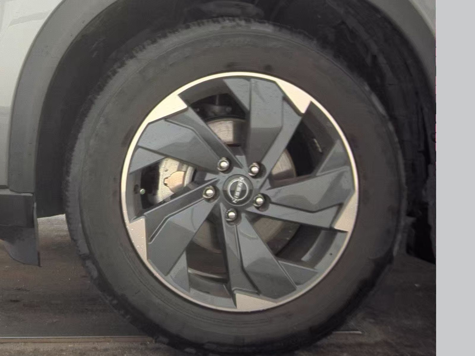 2024 Nissan Rogue SV FWD