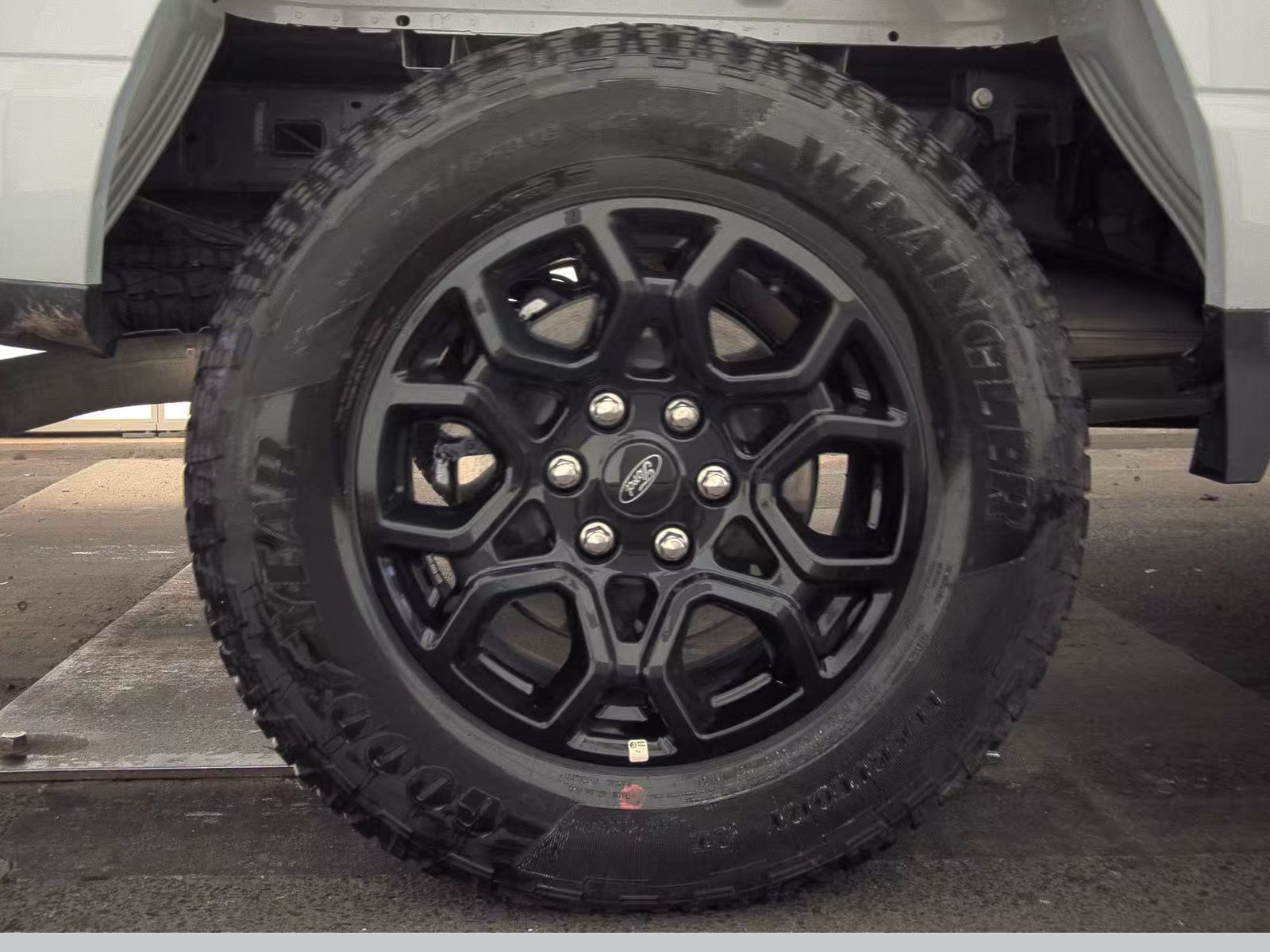 2025 Ford F-150 XLT AWD