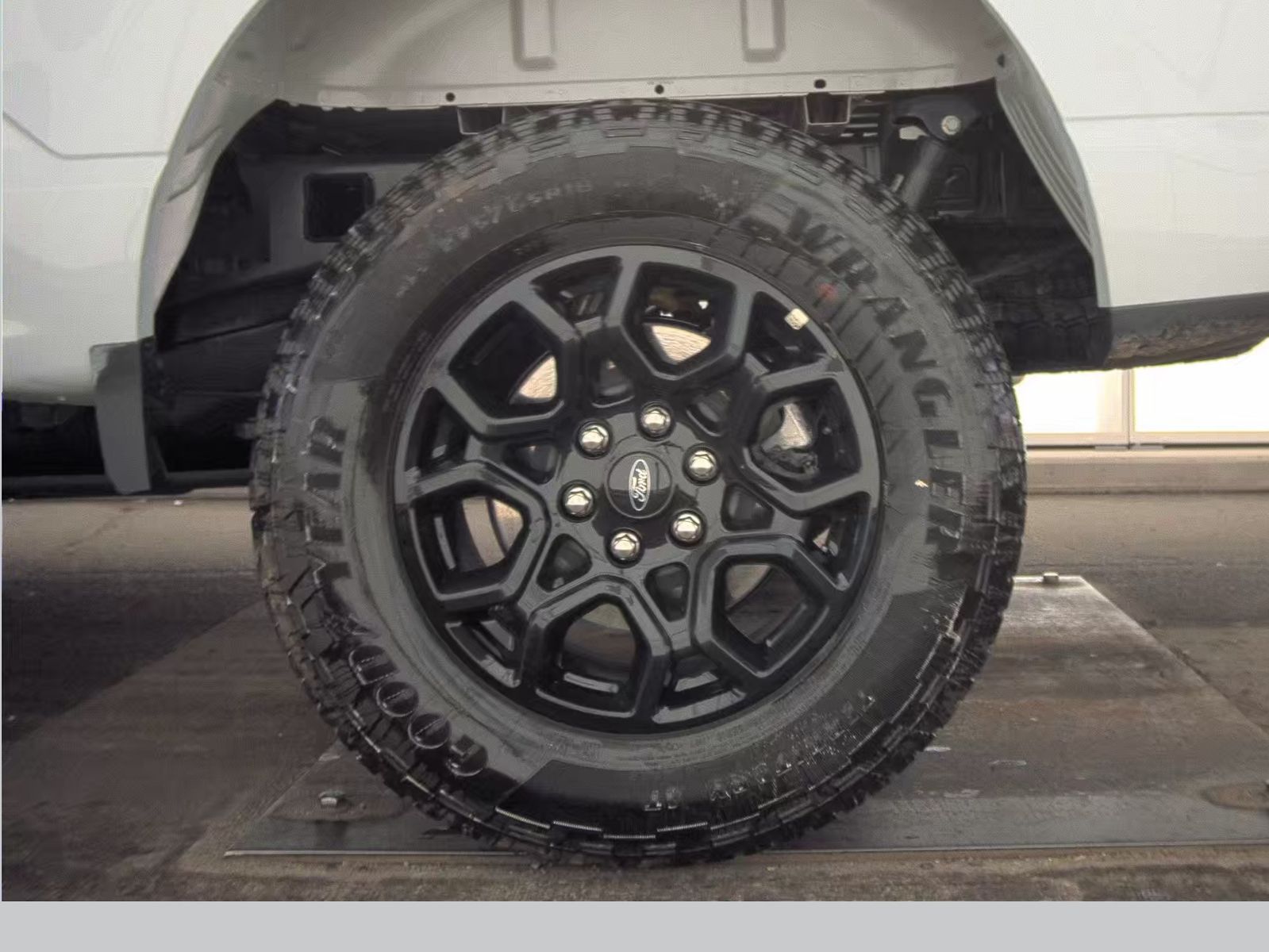 2025 Ford F-150 XLT AWD