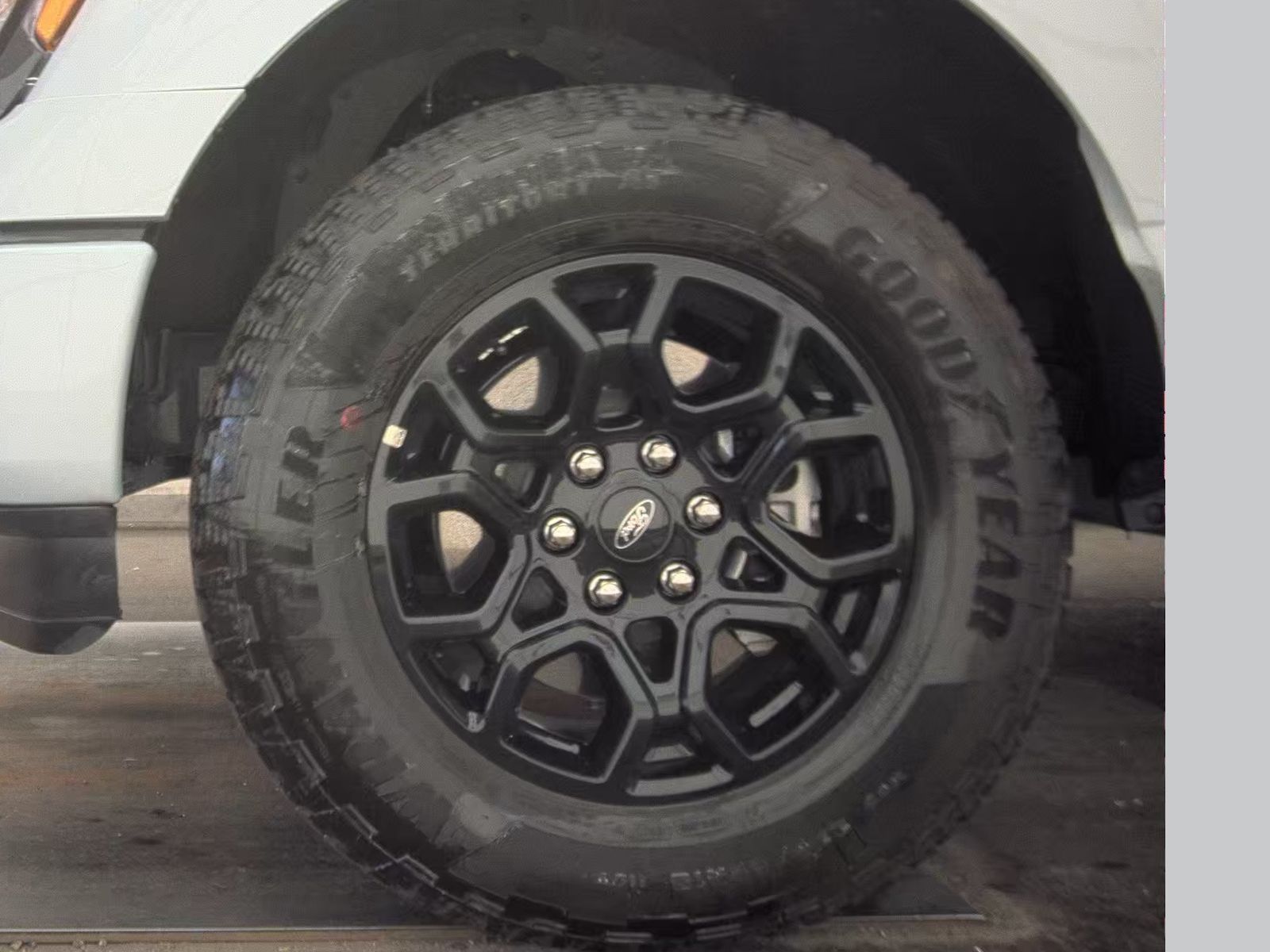 2025 Ford F-150 XLT AWD