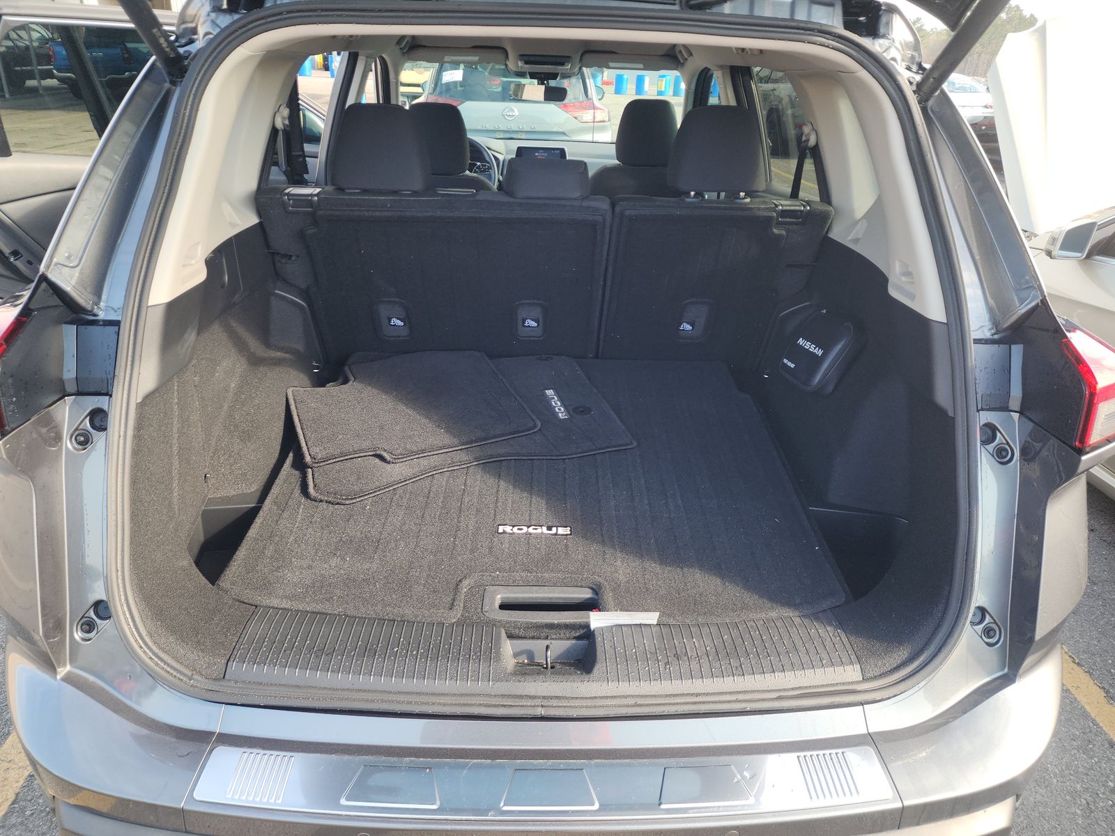 2024 Nissan Rogue SV FWD