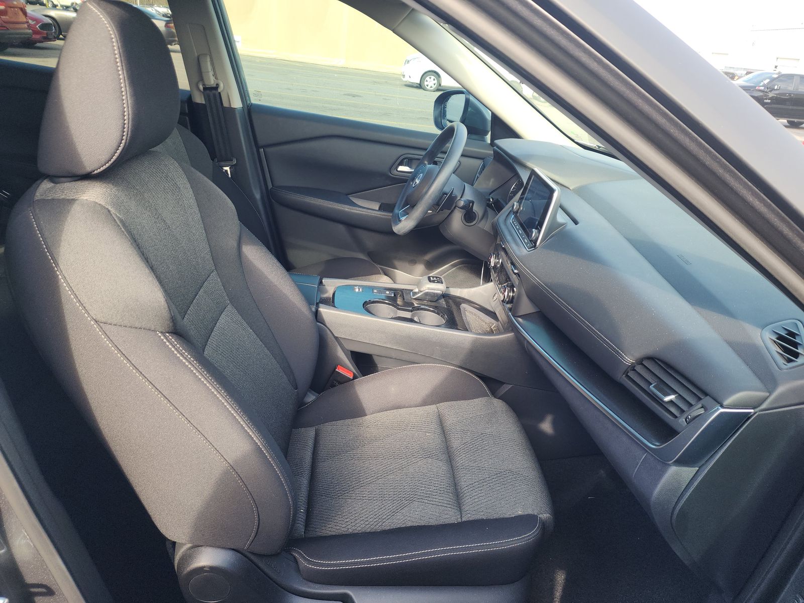 2024 Nissan Rogue SV FWD