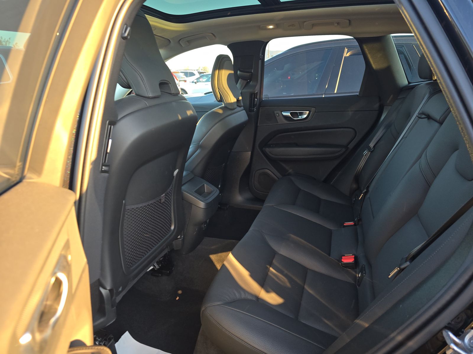 2025 Volvo XC60 B5 Plus FWD