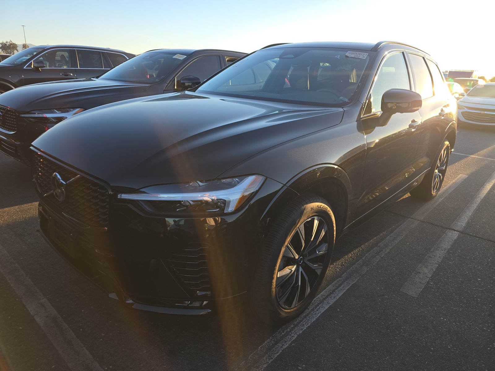 2025 Volvo XC60 B5 Plus FWD