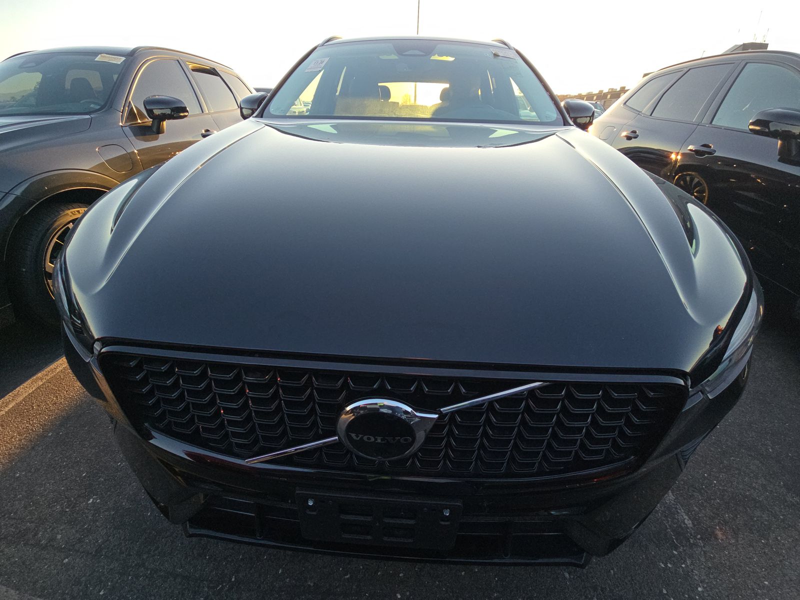 2025 Volvo XC60 B5 Plus FWD