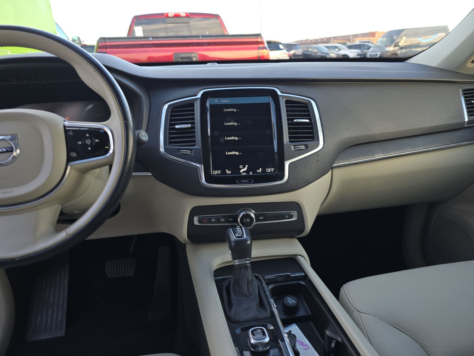 2020 Volvo XC90 T6 Momentum AWD