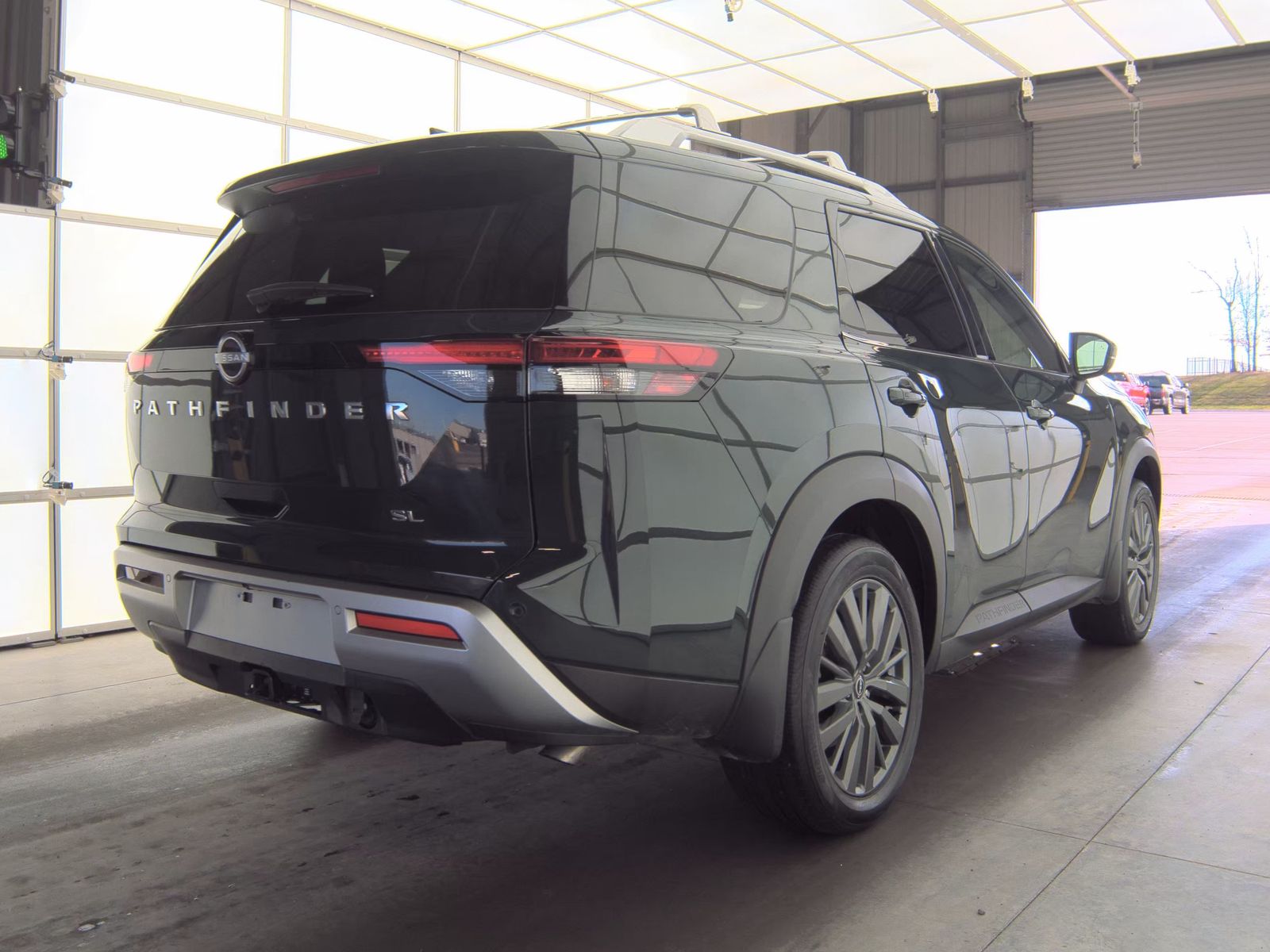 2025 Nissan Pathfinder SL FWD