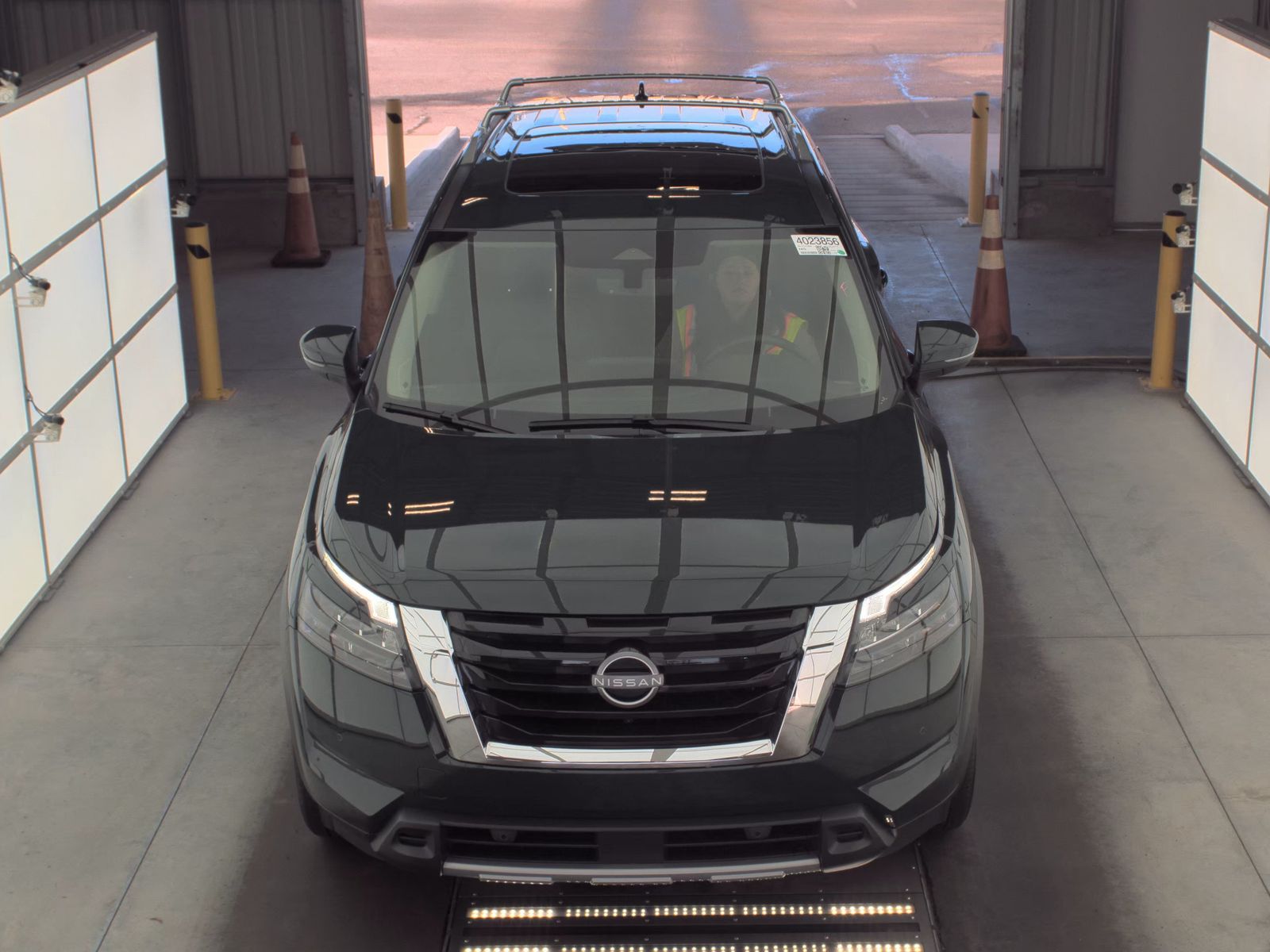 2025 Nissan Pathfinder SL FWD