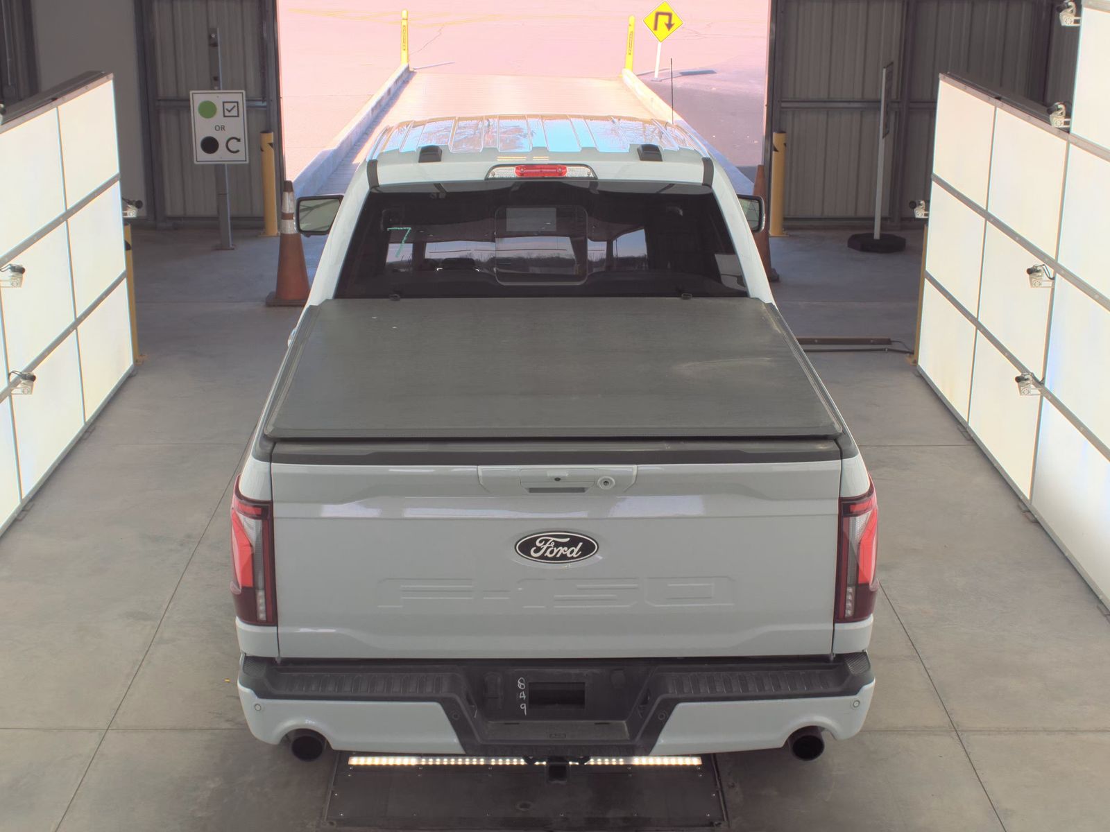 2025 Ford F-150 Lariat AWD