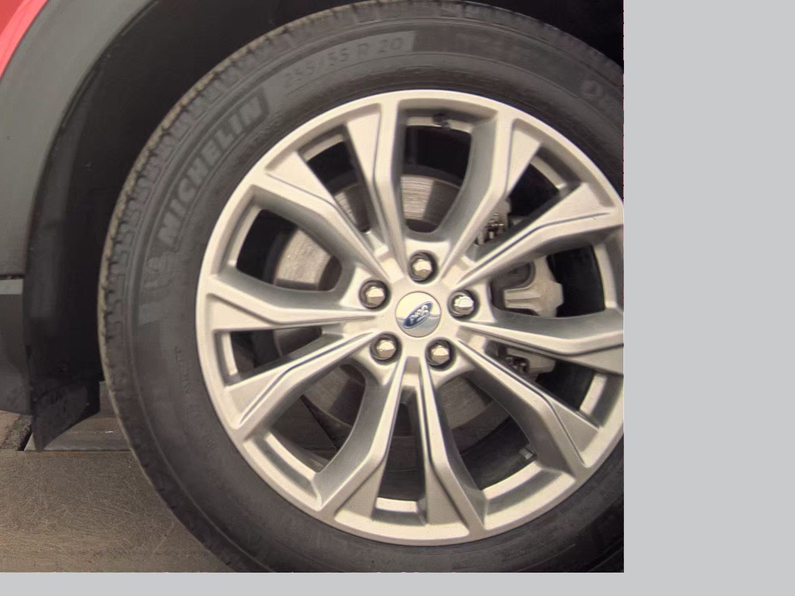 2024 Ford Explorer XLT AWD