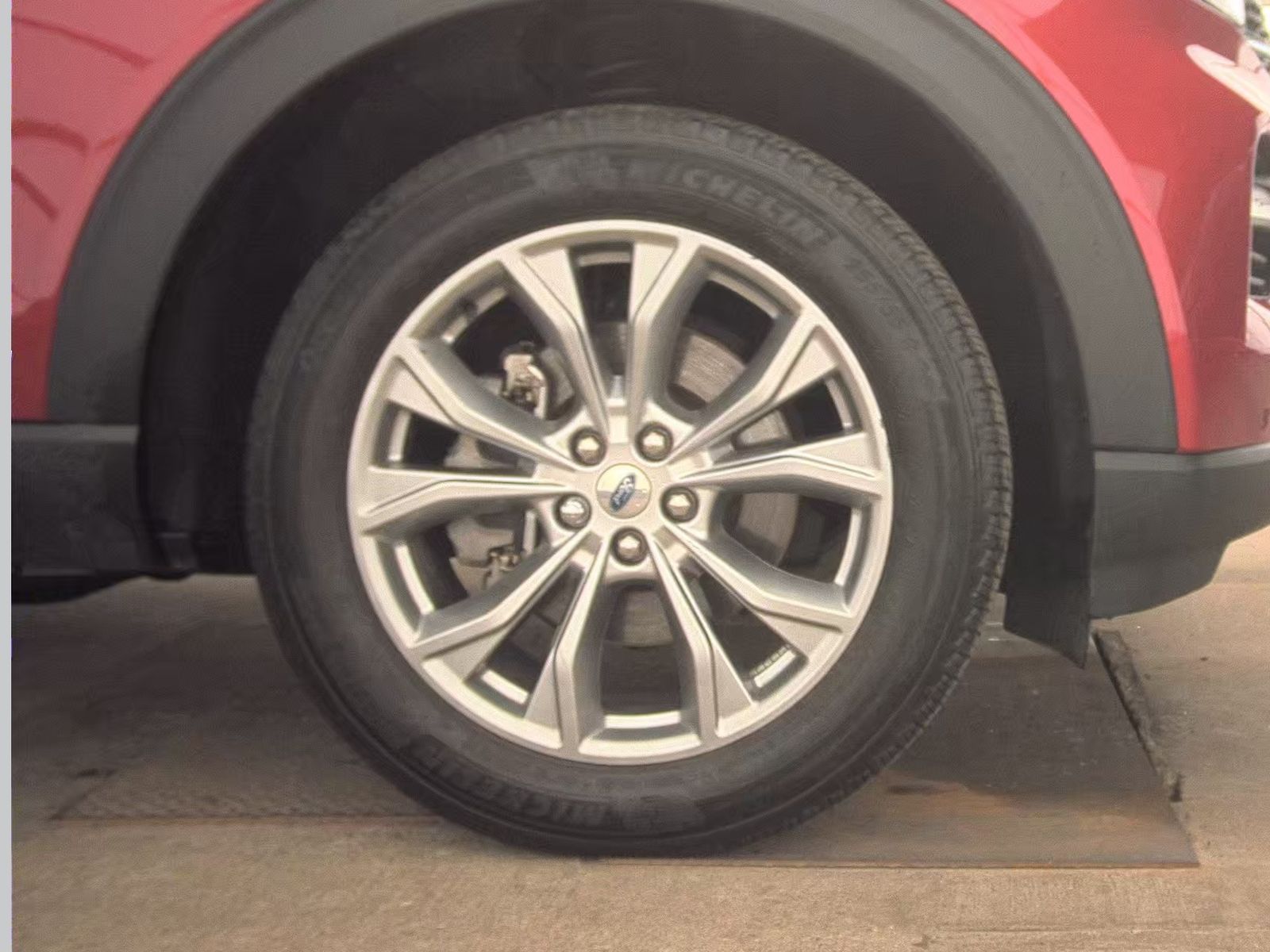 2024 Ford Explorer XLT AWD