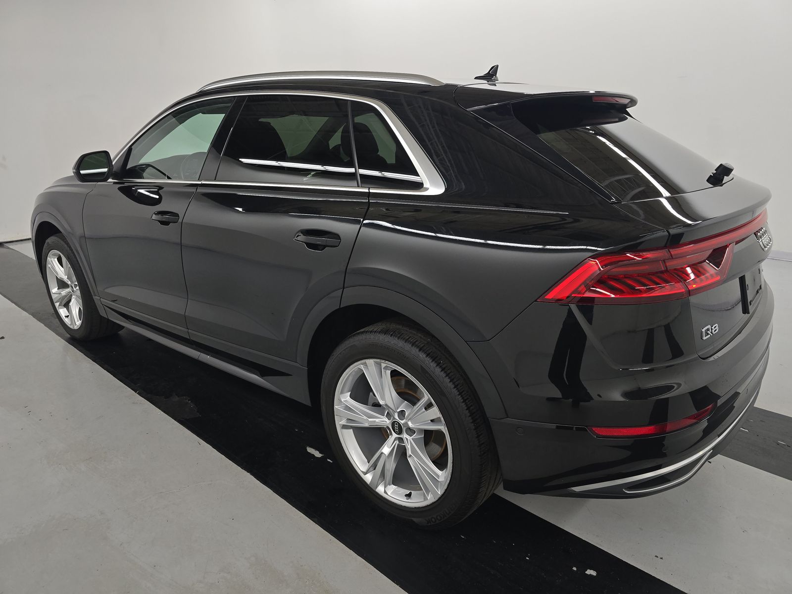 2022 Audi Q8 Premium Plus AWD