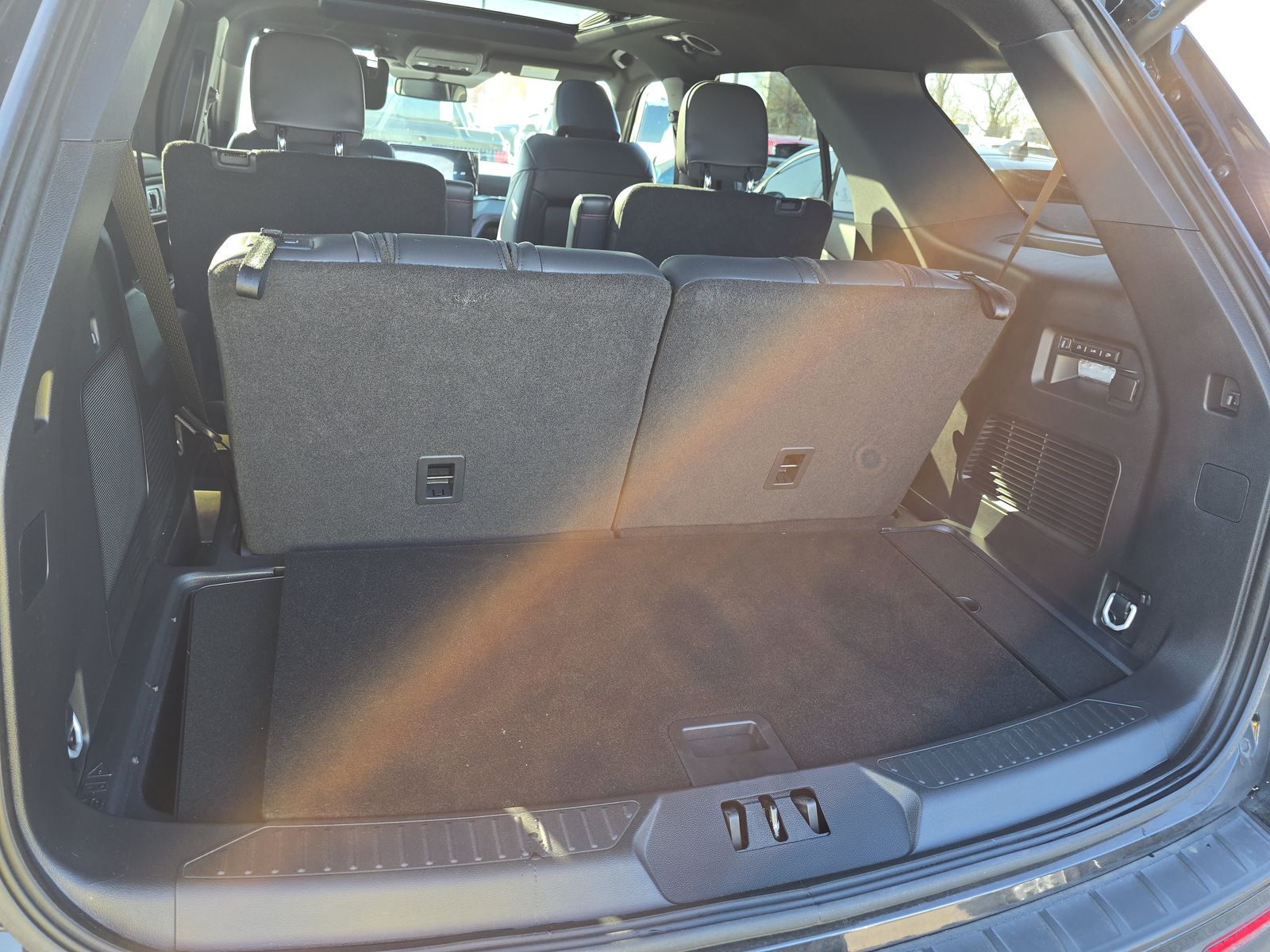 2025 Ford Explorer ST AWD