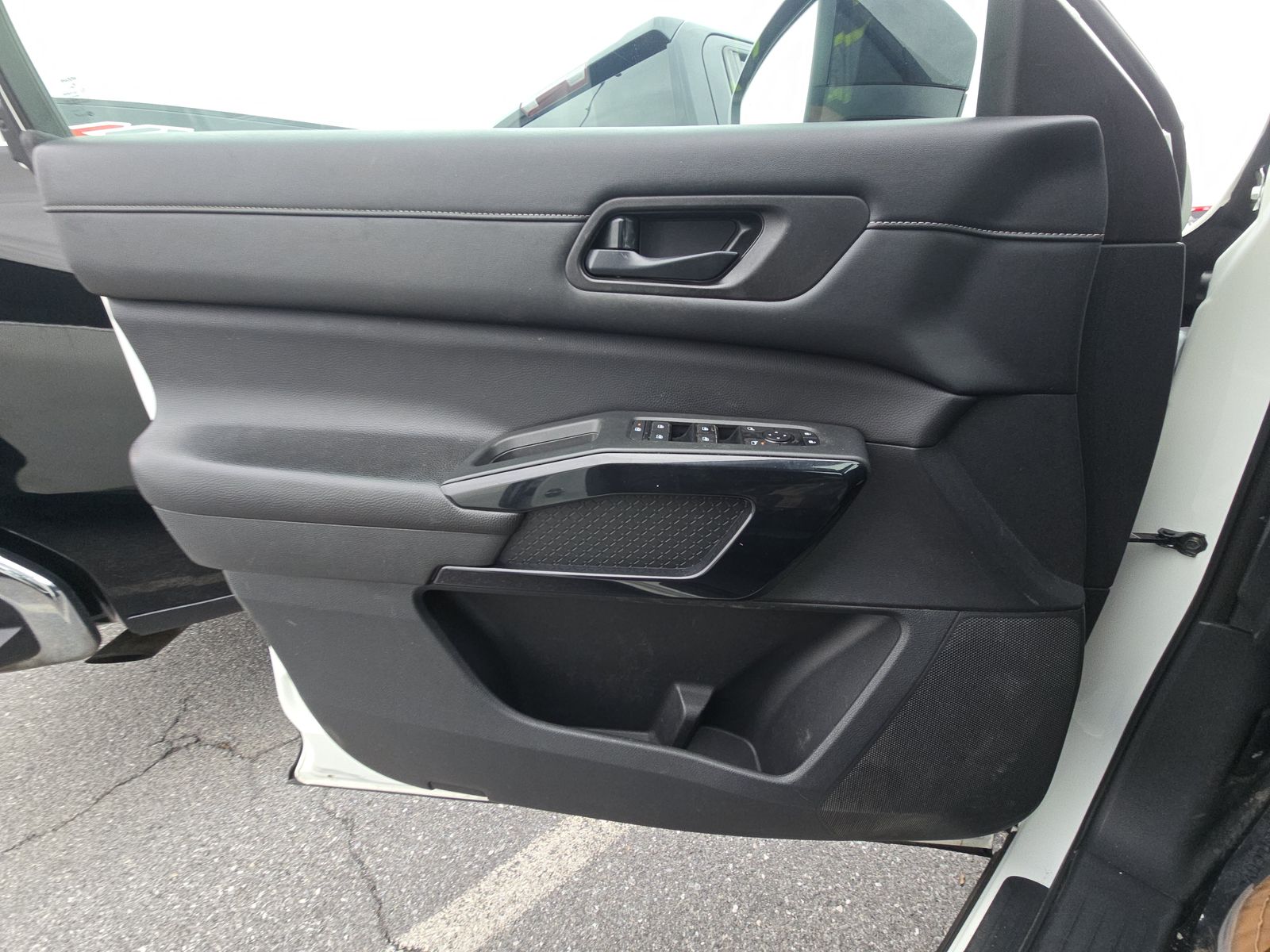 2024 Nissan Pathfinder S AWD