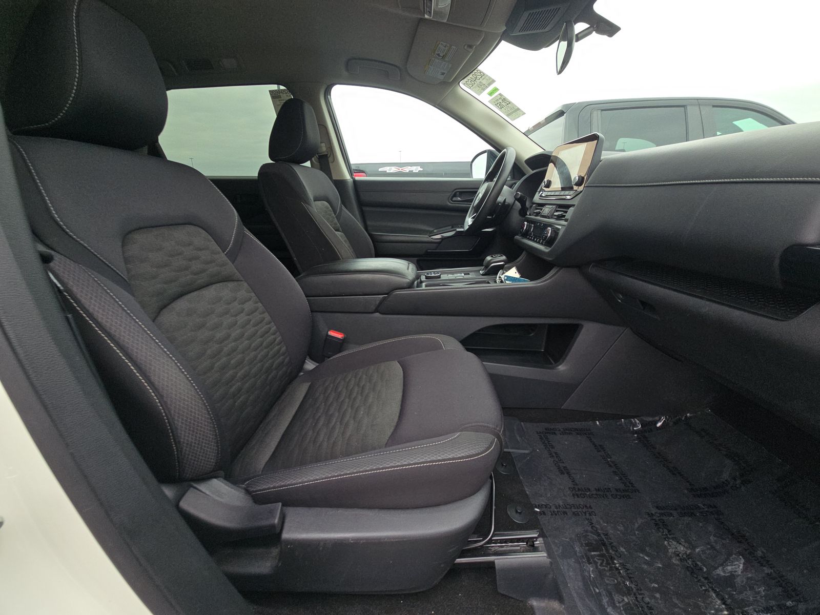 2024 Nissan Pathfinder S AWD