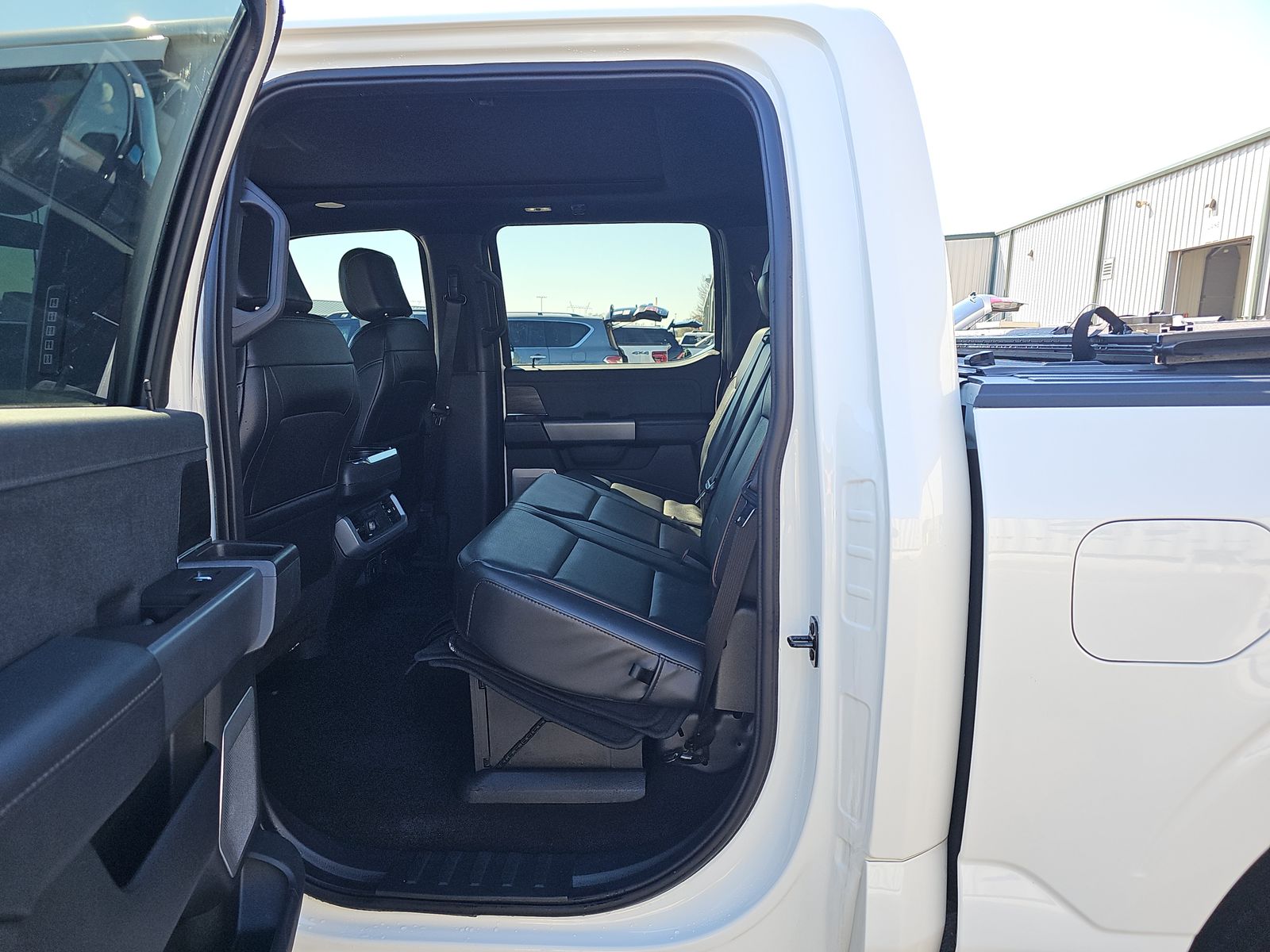 2024 Ford F-150 Hybrid Lariat AWD