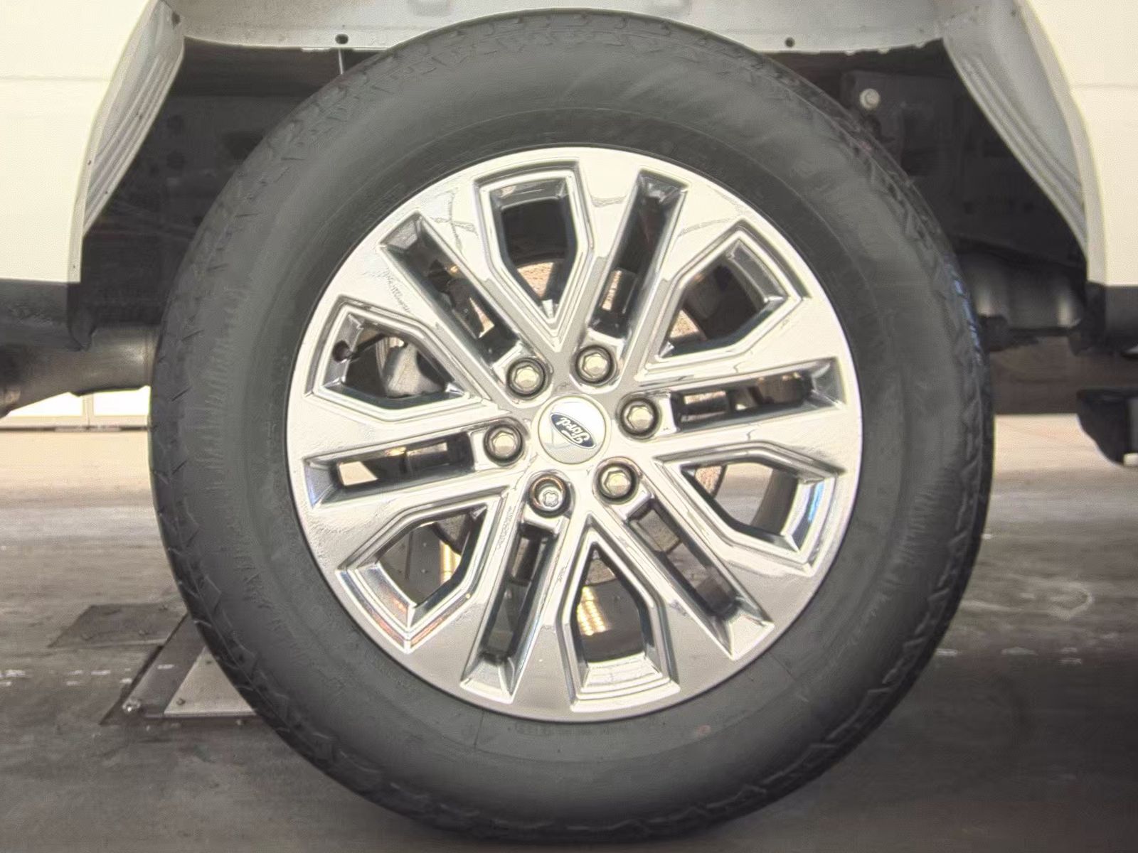 2024 Ford F-150 Hybrid Lariat AWD