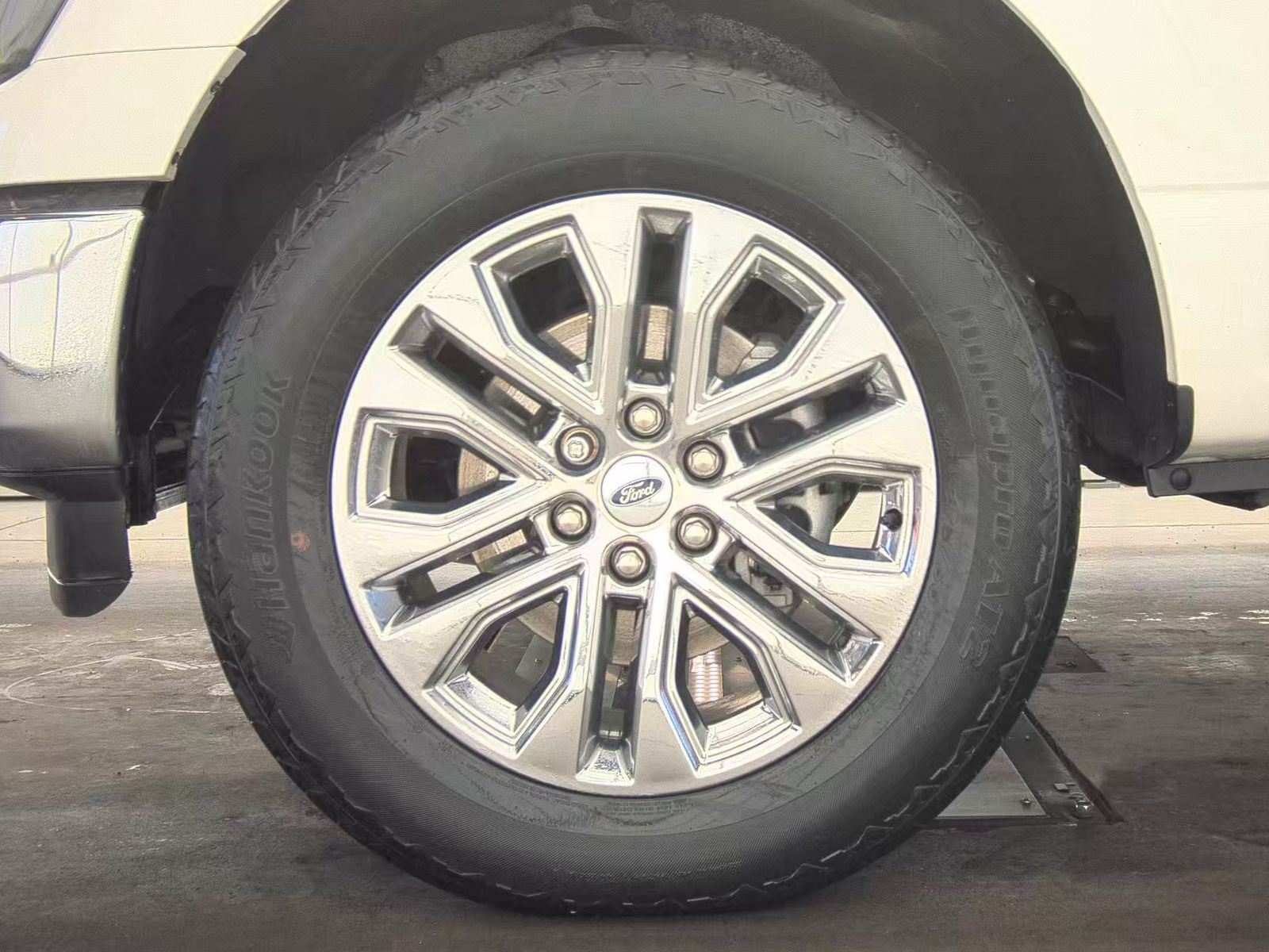 2024 Ford F-150 Hybrid Lariat AWD