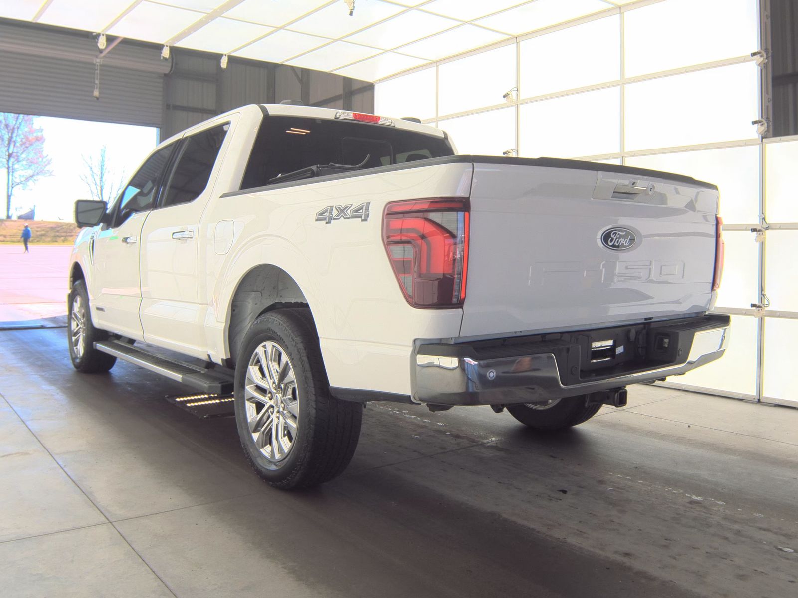 2024 Ford F-150 Hybrid Lariat AWD