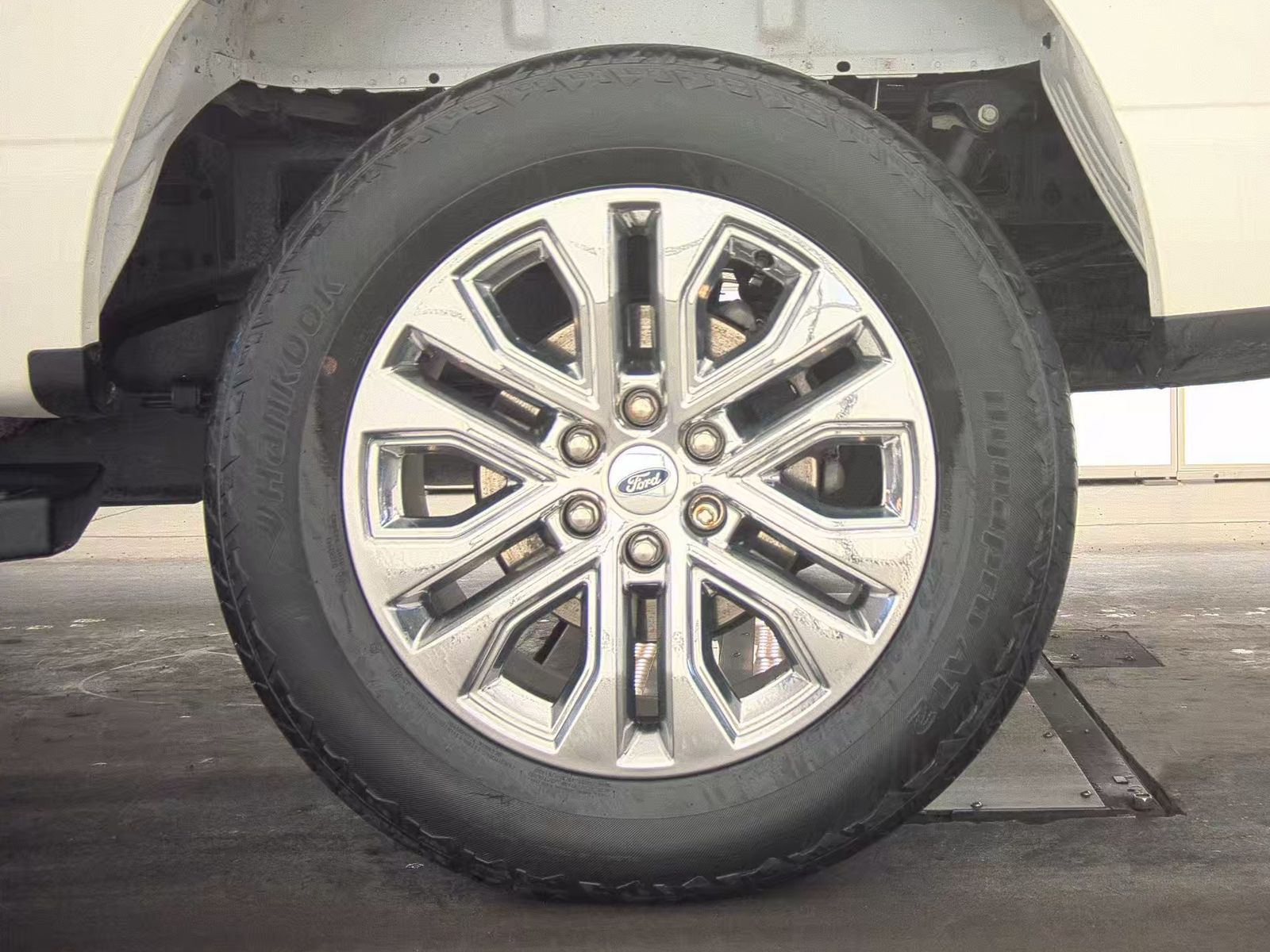 2024 Ford F-150 Hybrid Lariat AWD