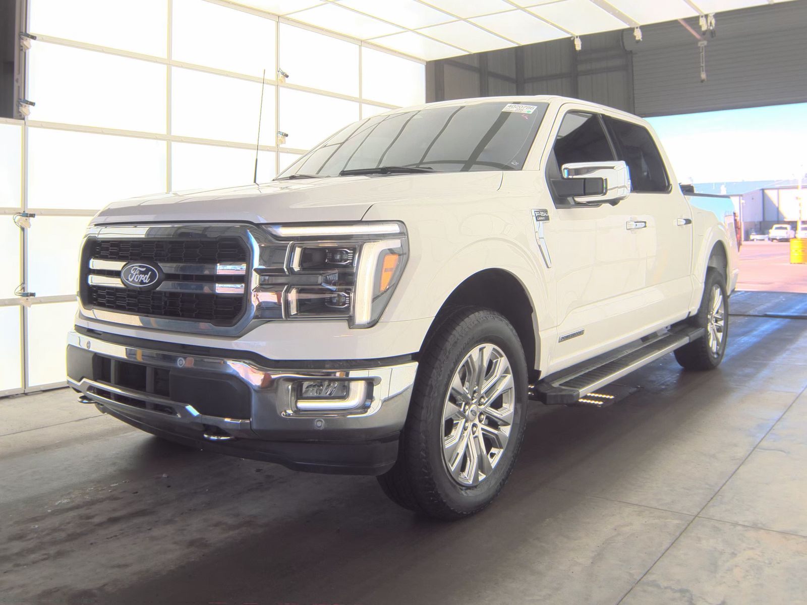 2024 Ford F-150 Hybrid Lariat AWD