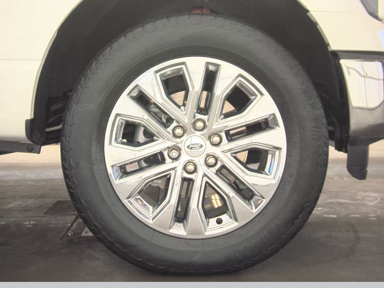 2024 Ford F-150 Hybrid Lariat AWD