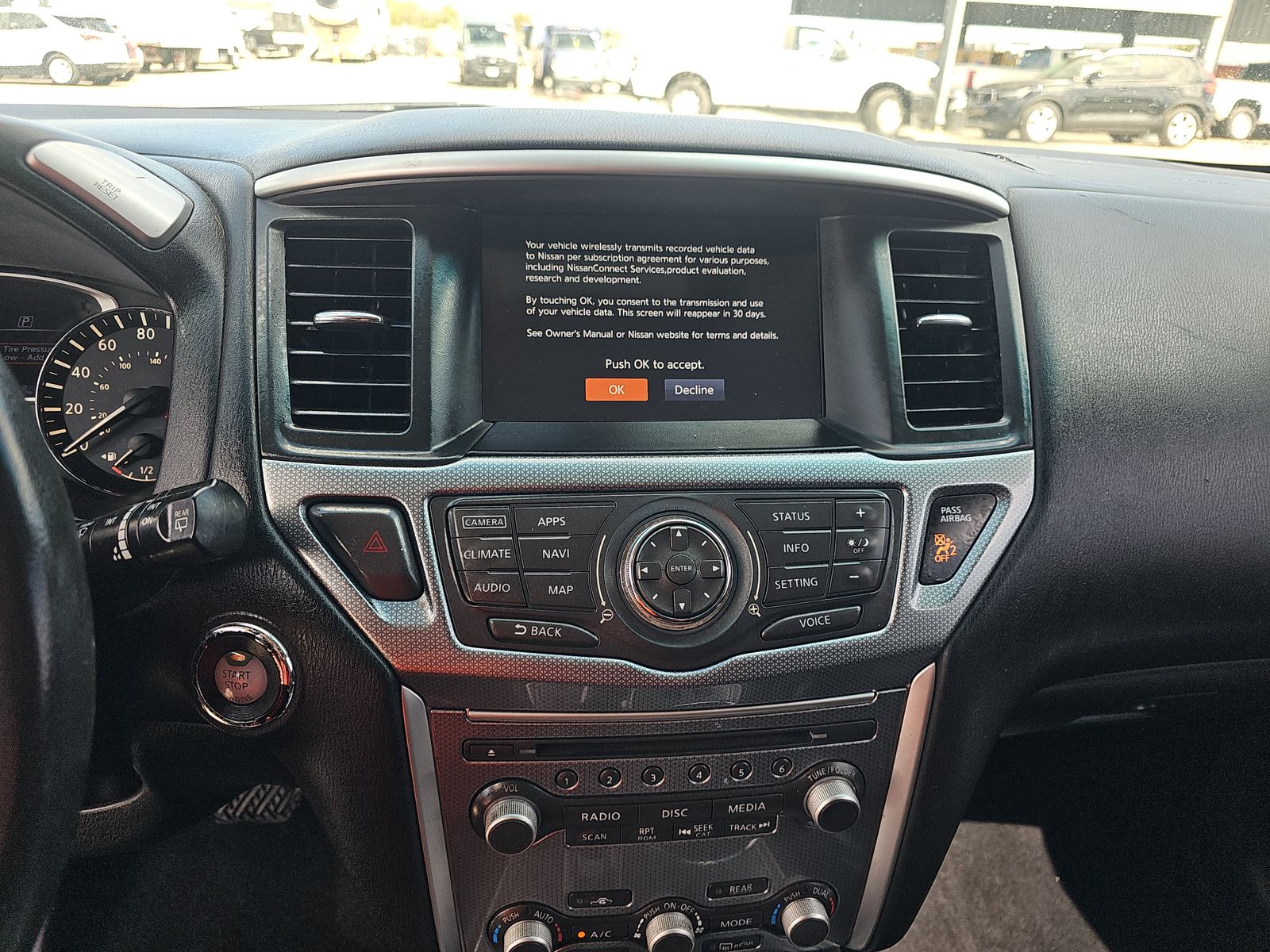 2017 Nissan Pathfinder SL FWD