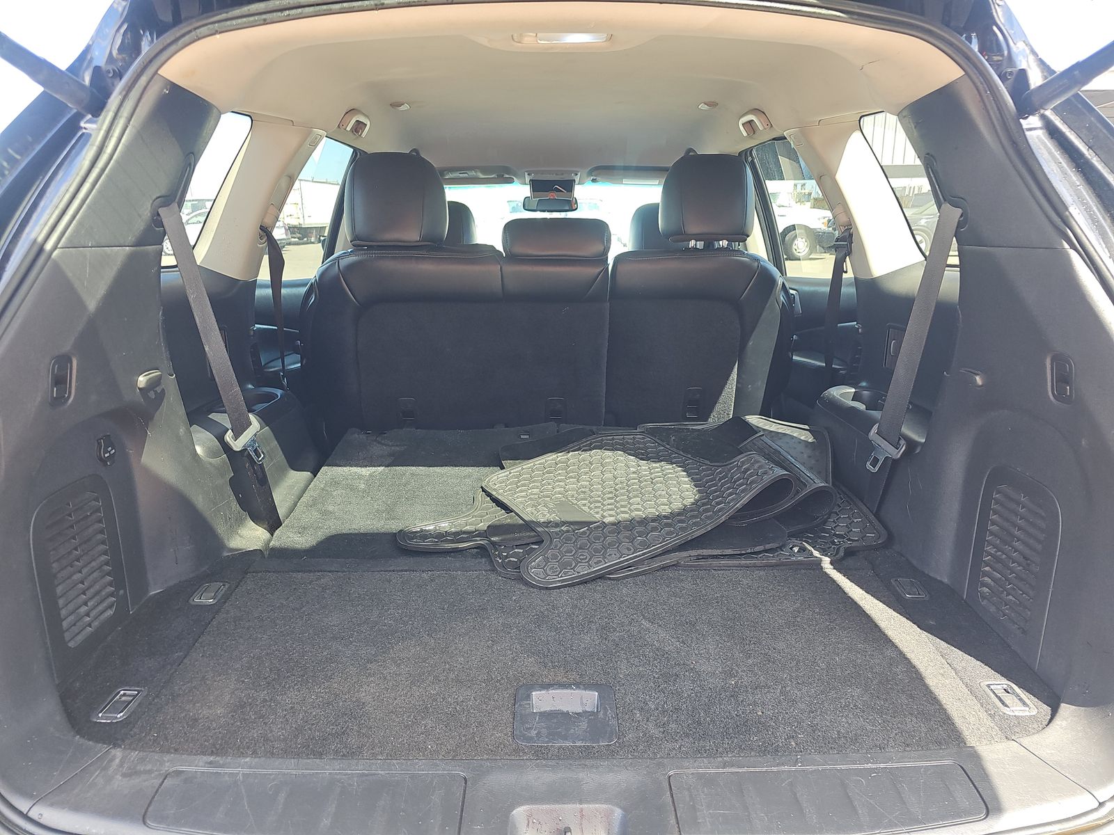 2017 Nissan Pathfinder SL FWD