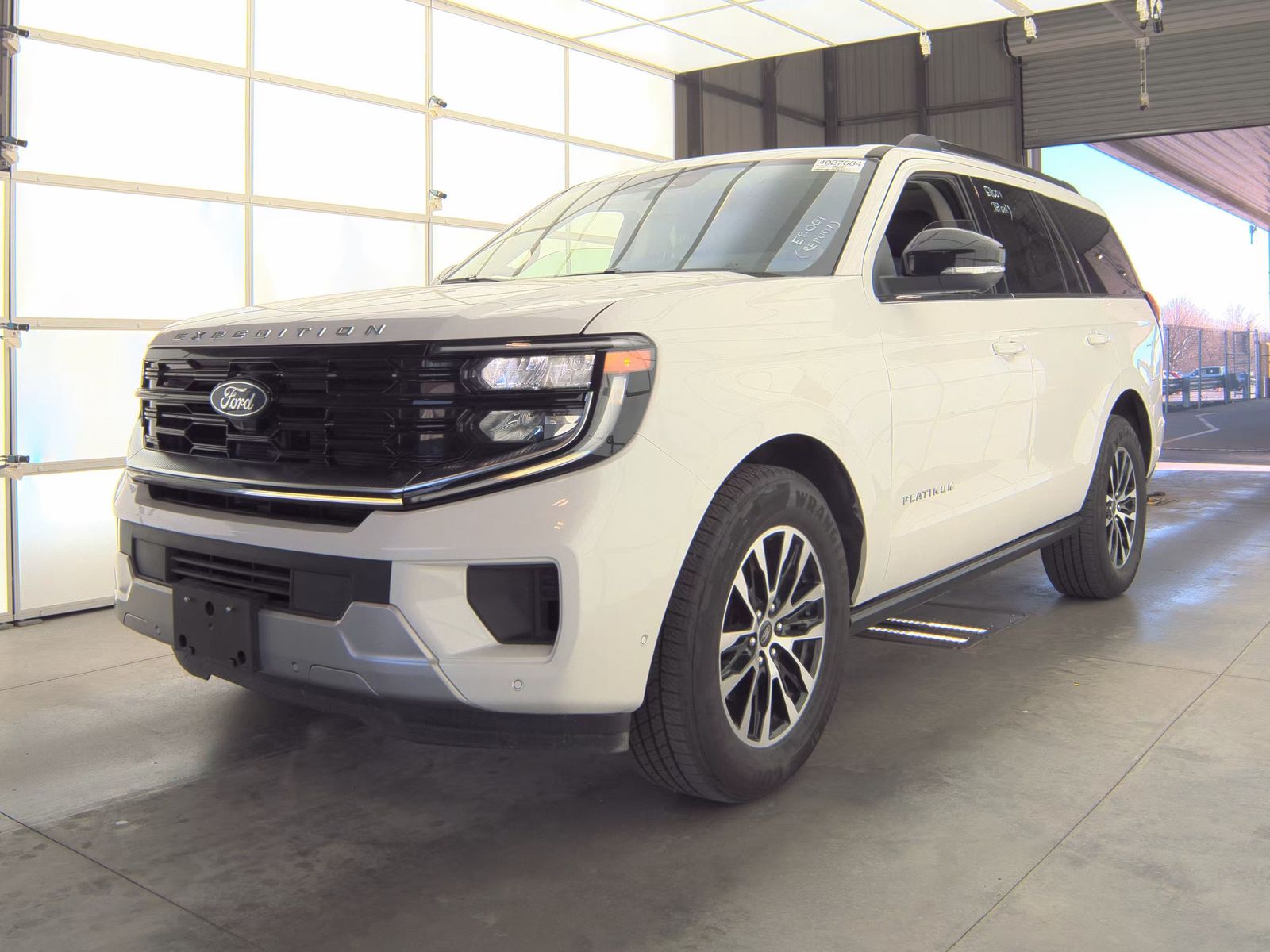 FORD EXPEDITION - 1