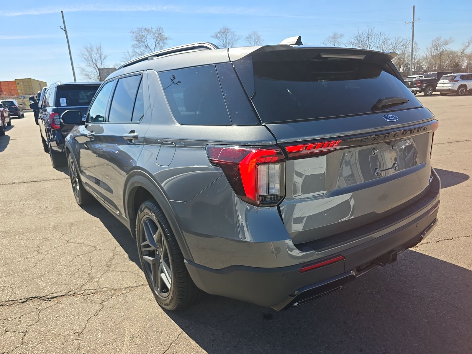 2025 Ford Explorer ST-Line AWD