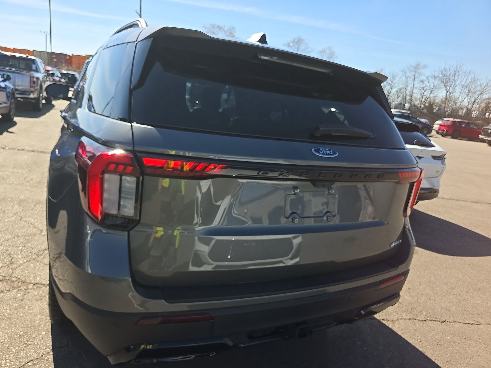 2025 Ford Explorer ST-Line AWD