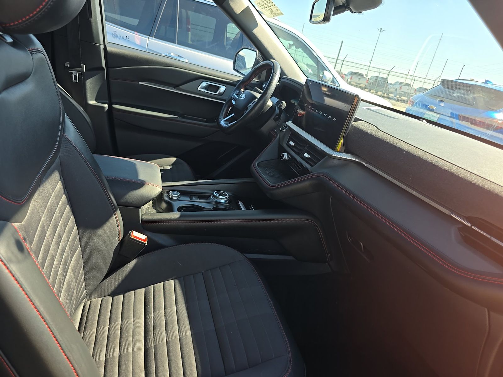 2025 Ford Explorer ST-Line AWD
