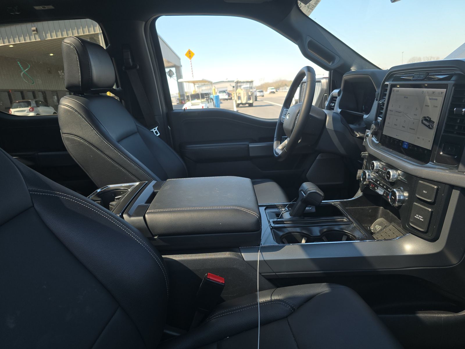 2025 Ford F-150 XLT AWD